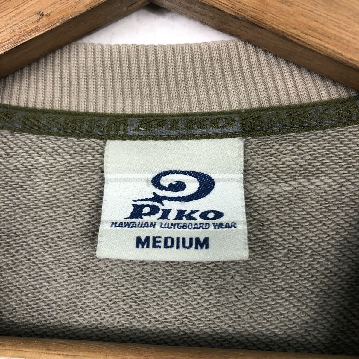 Japanese Brand 90s Piko Hawaiian Surf Crewneck — Coastal Graphic Size US M / EU 48-50 / 2 - 13 Thumbnail