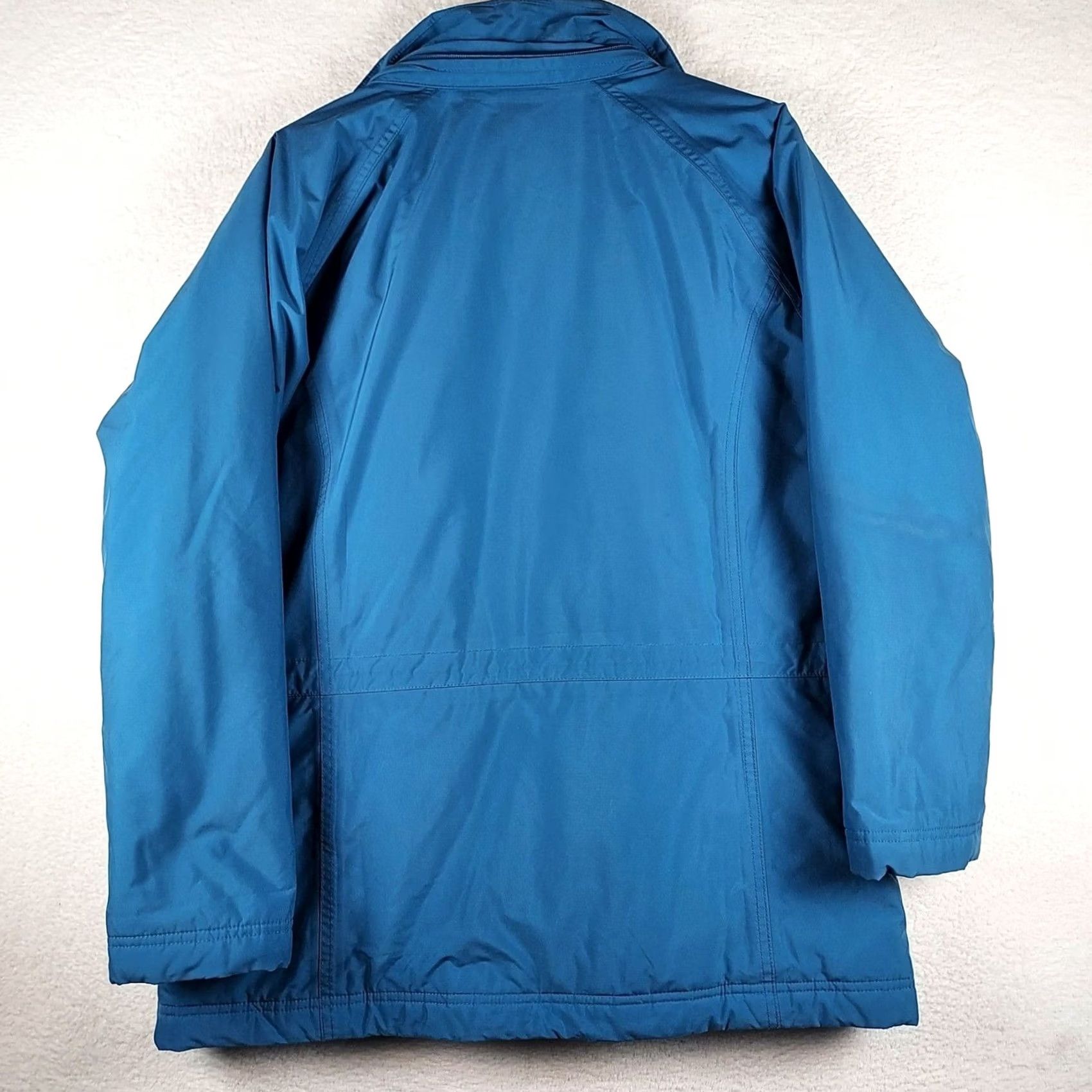 Vintage VINTAGE? No — LL Bean Womens Winter Coat Regular M Blue Zip Front Insulated Pockets Nylon Polyester Coat Women Winter Blue Jacket Size M / US 6-8 / IT 42-44 - 2 Thumbnail