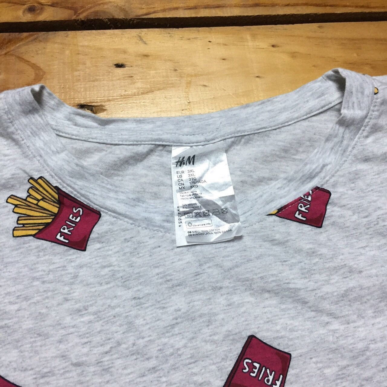 H&M French Fries crop tee Size 3XL / US 20-22 - 3 Thumbnail