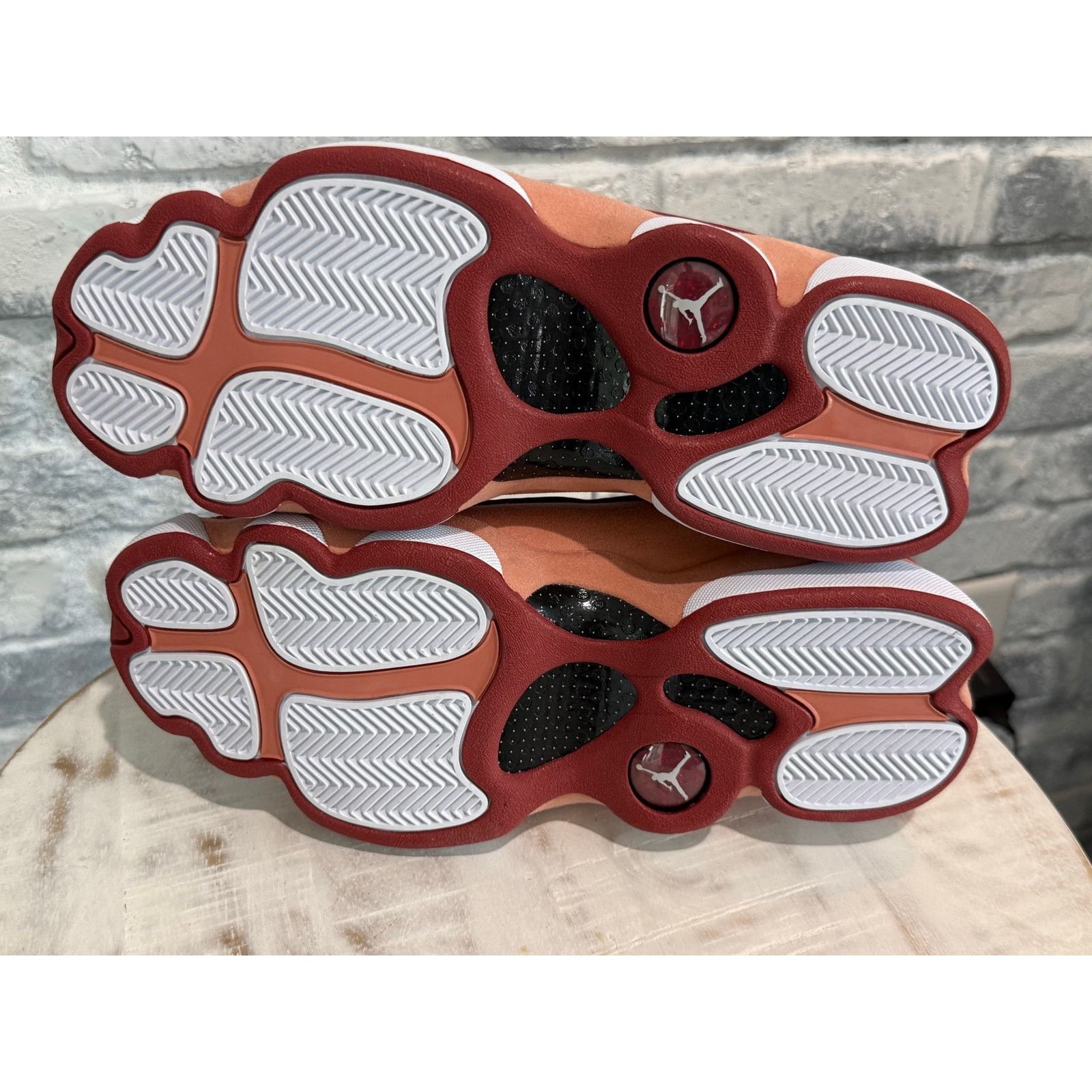 Jordan Brand Jordan 13 Retro Dune Red Size 10 DJ5982-601 DS Size US 10 / EU 43 - 6 Thumbnail