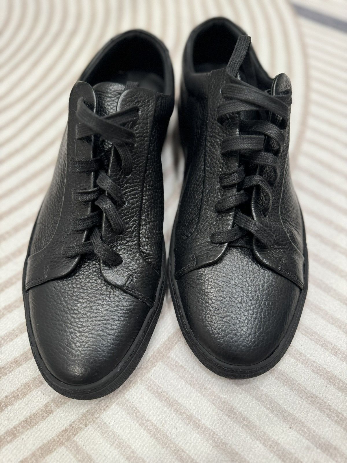 Reiss NEW Reiss Luca Pebbled black leather trainers EU45/US12/UK11 Size US 12 / EU 45 - 3 Thumbnail