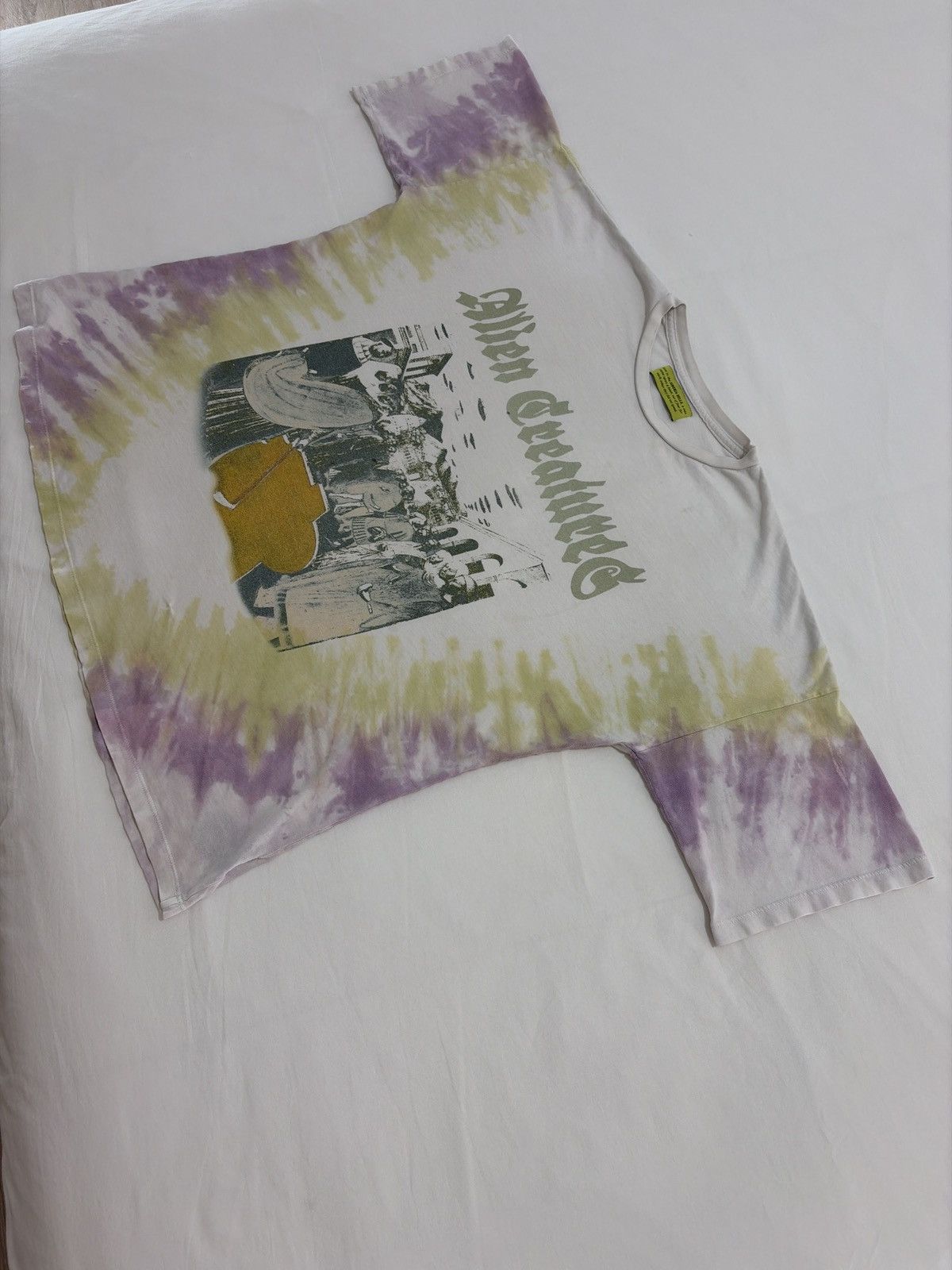 Siberia Hills Siberia Hills ‘Alien Creatures’ Tie-Dye Tee Size US M / EU 48-50 / 2 - 3 Thumbnail