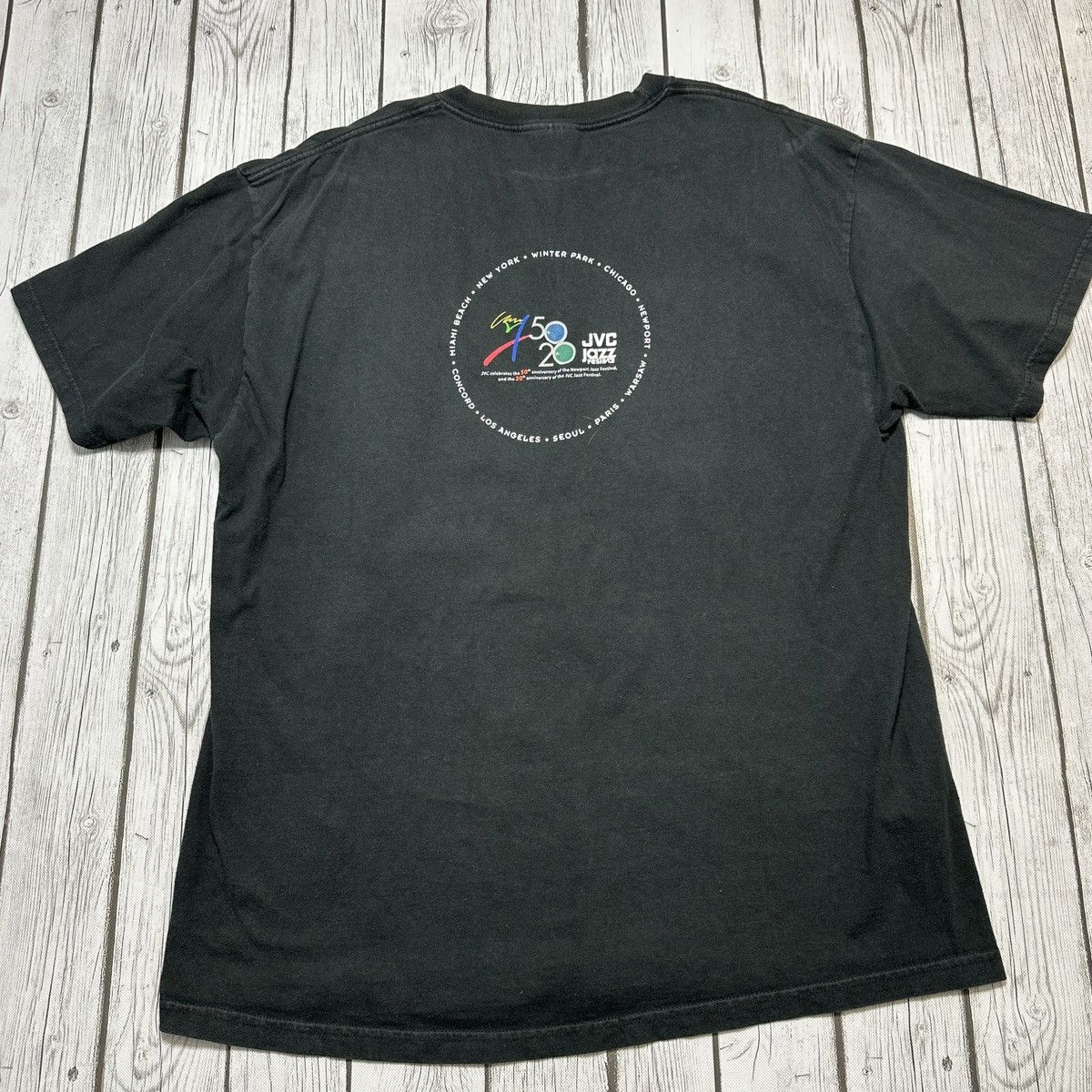 Hanes × Vintage Vintage JVC Jazz Festival 2004 tee Size US XL / EU 56 / 4 - 2 Thumbnail