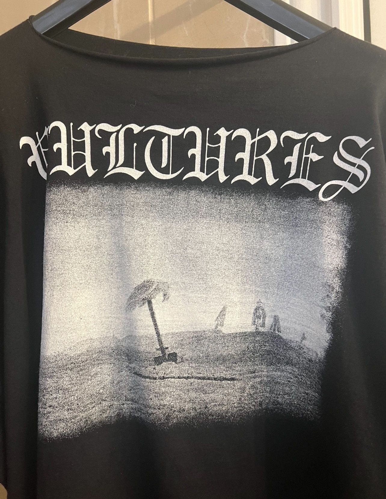 Designer × Kanye West Yeezy Vultures Gothic Long Sleeve Size US M / EU 48-50 / 2 - 3 Thumbnail