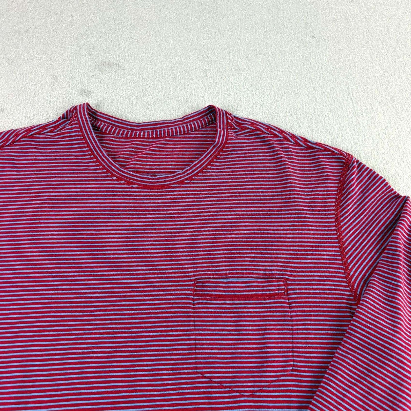 Lululemon Lululemon Shirt Mens L Red Striped Long Sleeve Crew Neck Basic Athleisure Shirt Size US L / EU 52-54 / 3 - 2 Thumbnail