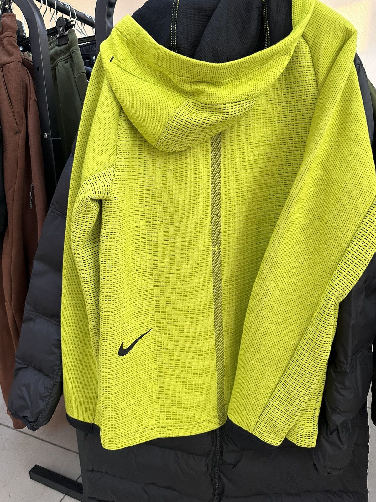 Nike Nike tech pack zip hoodie size S logo yellow Size US S / EU 44-46 / 1 - 2 Thumbnail