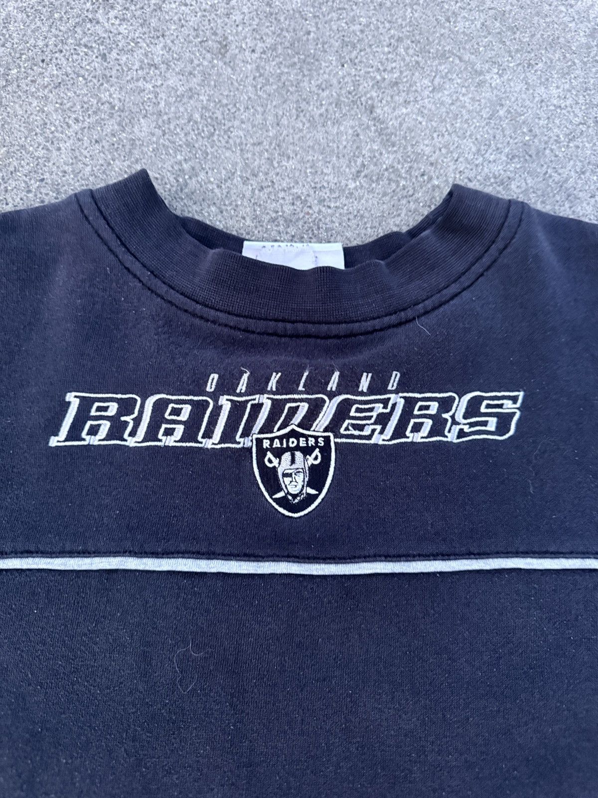 Other Vintage Oakland Raiders black long sleeve shirt Size L Size US L / EU 52-54 / 3 - 2 Thumbnail