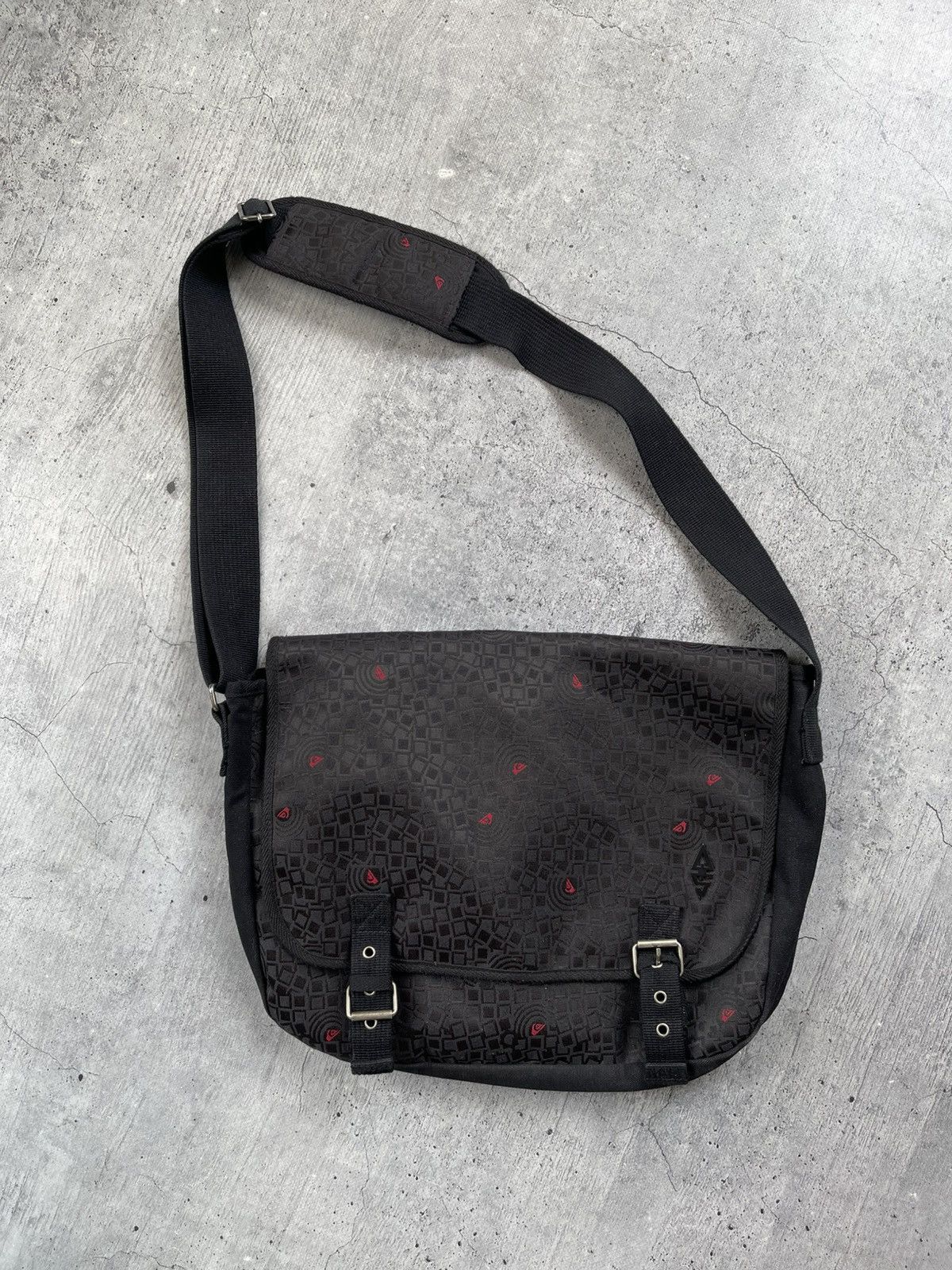 Distressed Denim x Quiksilver Vintage Y2K Monogram Japanese Messenger Quiksilver Bag in Grey, Men's