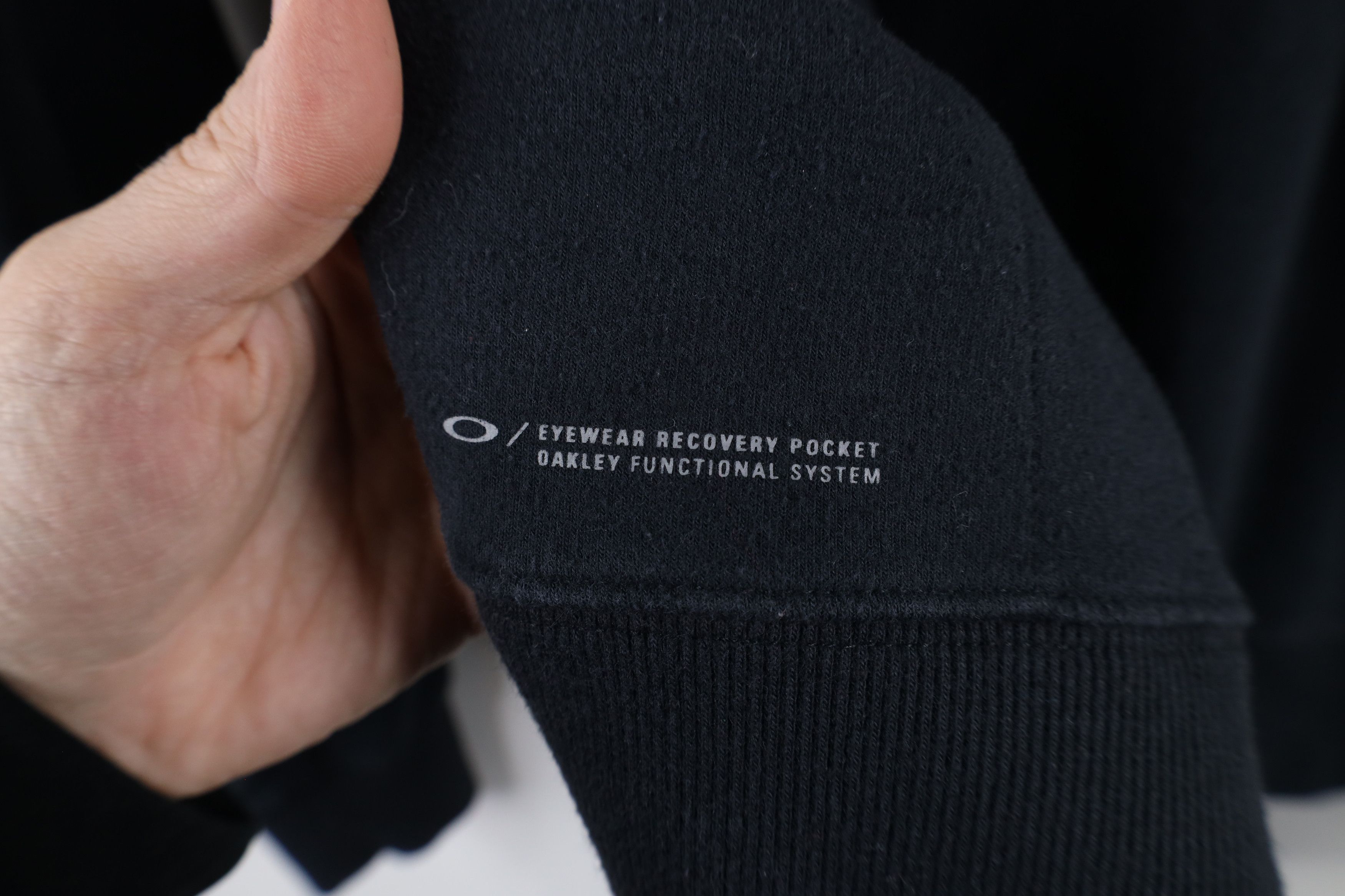 Oakley × Vintage Vintage Oakley Reflective O Logo French Terry Sweatshirt Size L / US 10 / IT 46 - 9 Thumbnail