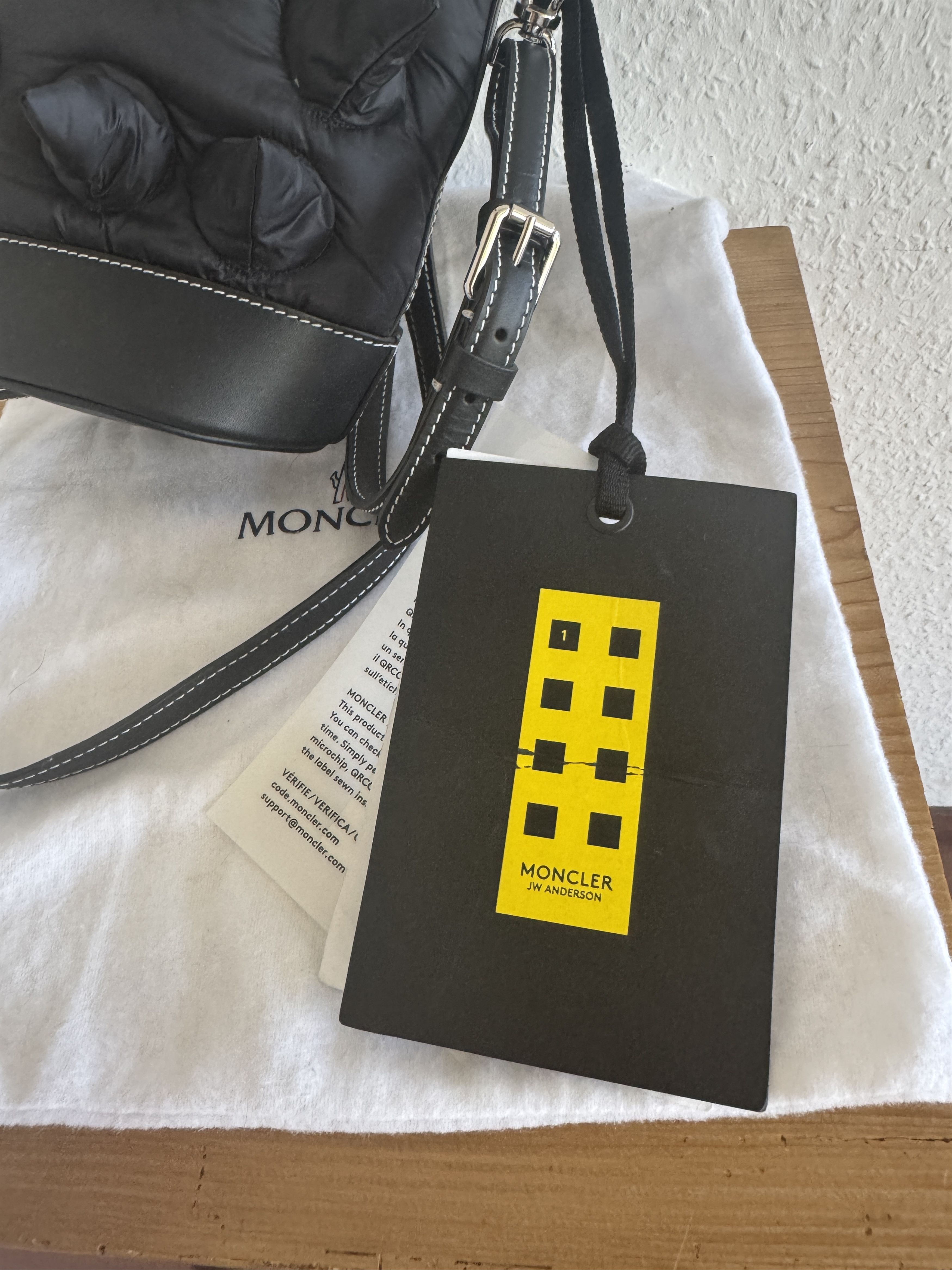 JW Anderson × Moncler Spike Critter Padded Bucket Bag Size ONE SIZE - 11 Thumbnail