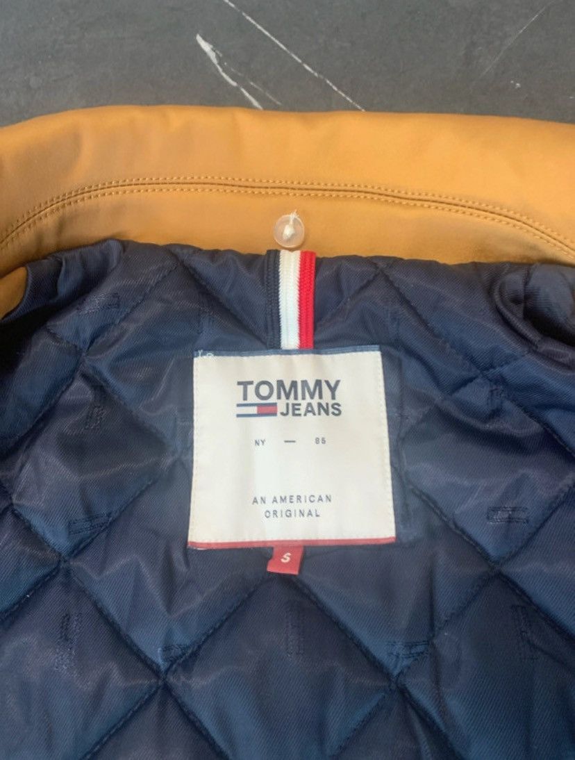 Tommy Jeans NWT Tommy Jeans Varsity Bomber Jacket Fur Collar Camel Size US XS / EU 42 / 0 - 10 Thumbnail