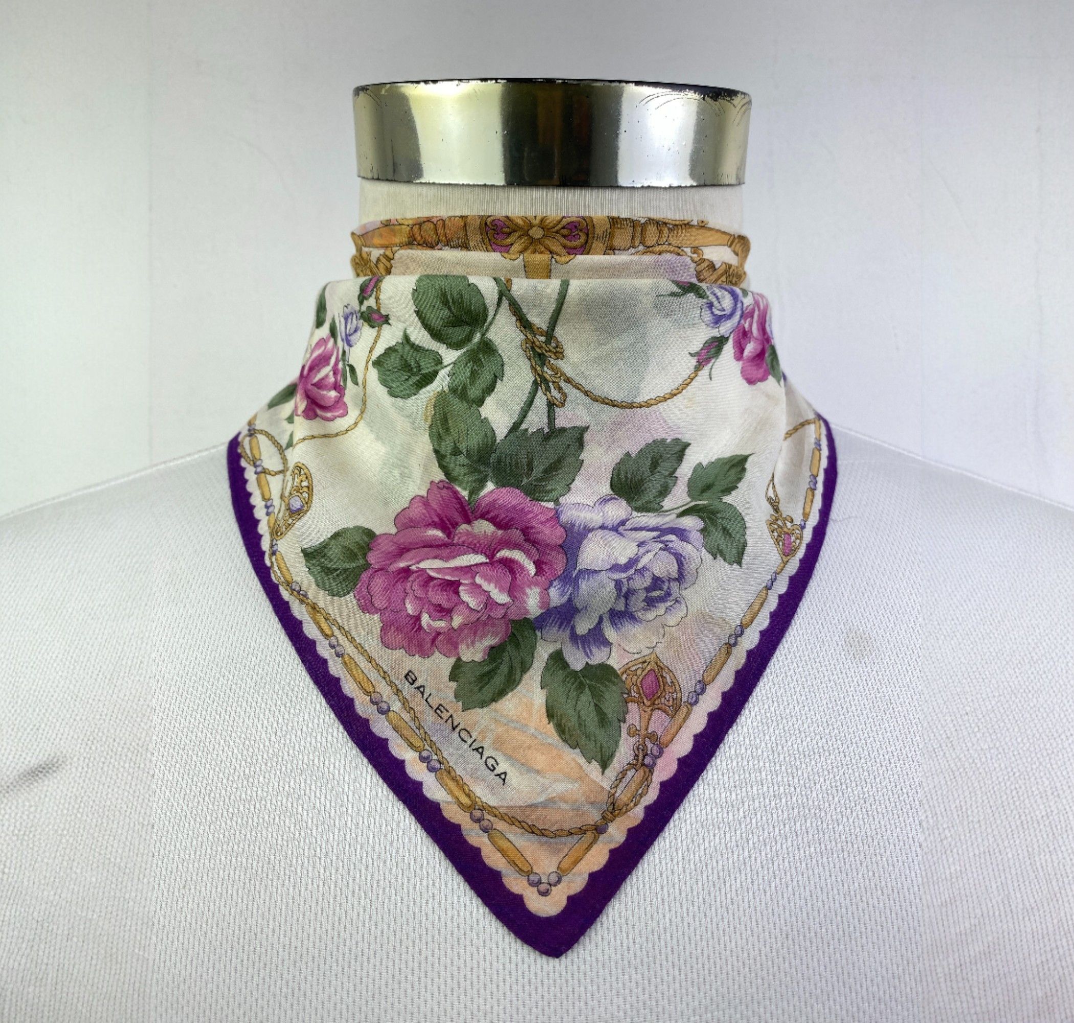Balenciaga Balenciaga Floral Handkerchief / Neckerchief HKC0999 Size ONE SIZE - 1 Thumbnail
