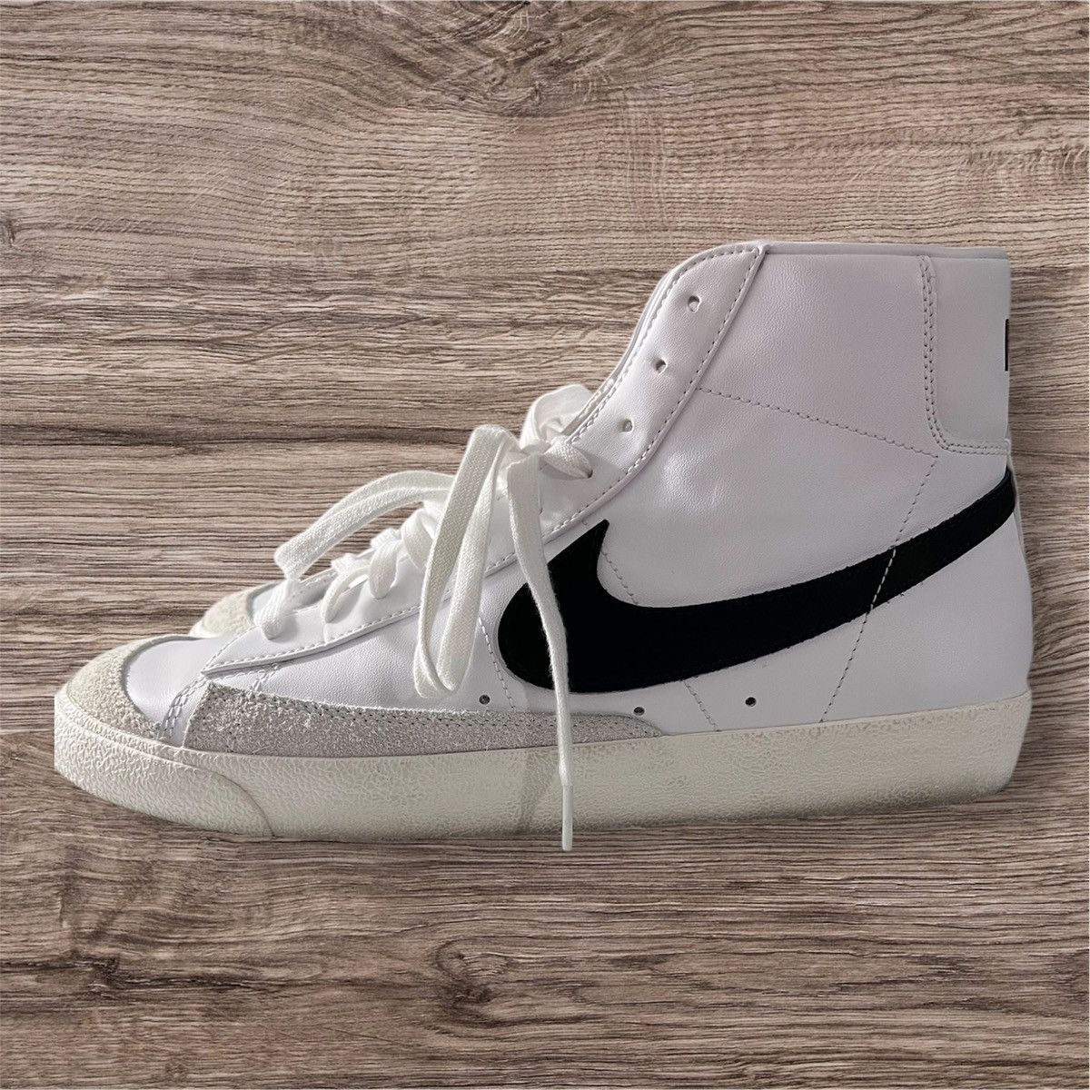 Nike NIKE BLAZER MID '77 VINTAGE CASUAL SHOES Size US 13 / EU 46 - 2 Thumbnail