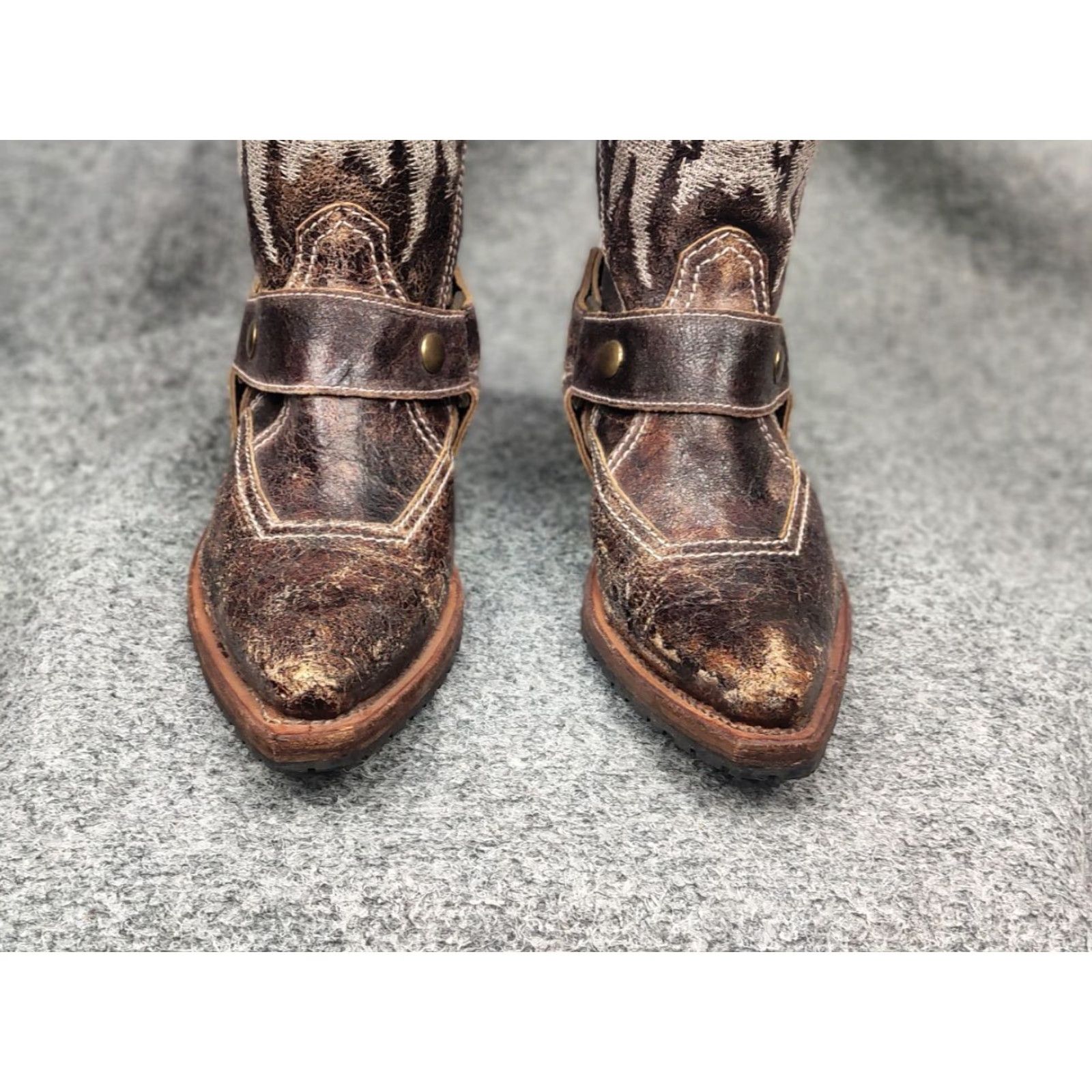 Vintage VINTAGE Sancho Boots Barbados Textured Embroidered Leather Logo Boot Women XS 6 Brown 90s Logo Buckle Mid-Calf Leather Sole Cuban Heel Size US 6 / IT 36 - 6 Thumbnail