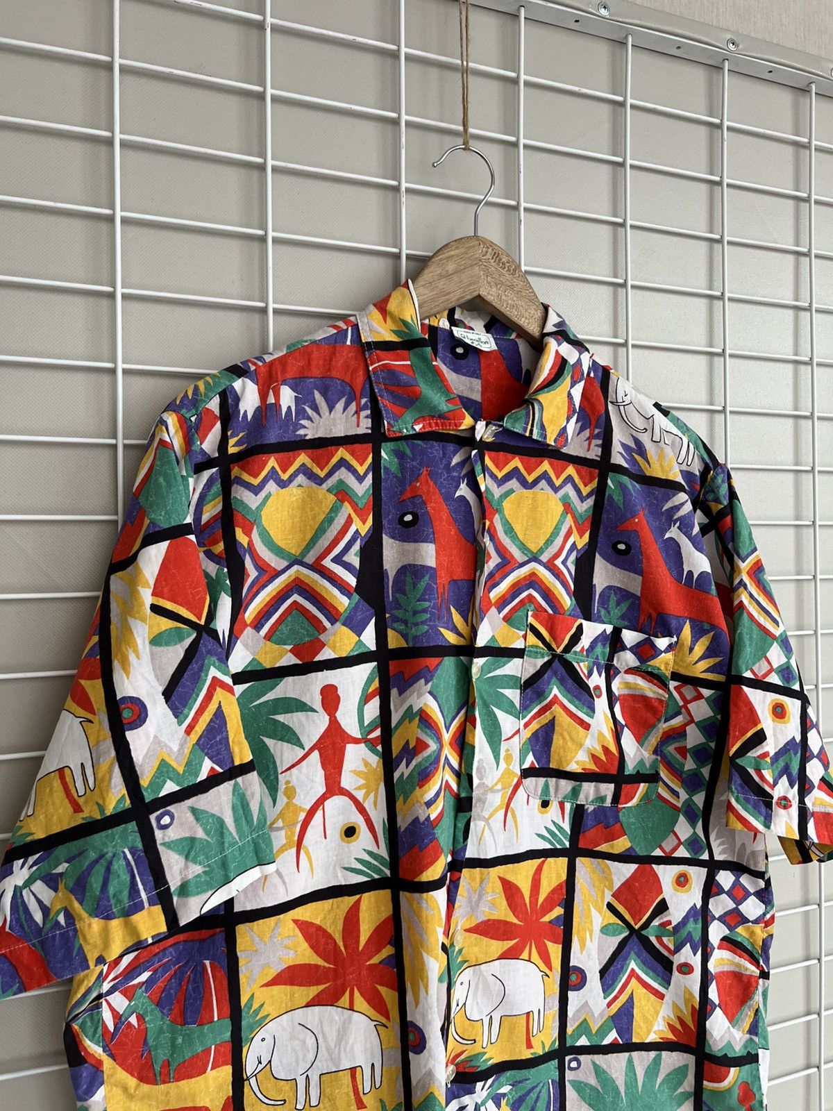 United Colors Of Benetton United Colors of Benetton Hawaiian Button Shirt Men Size M/L Size US M / EU 48-50 / 2 - 3 Thumbnail