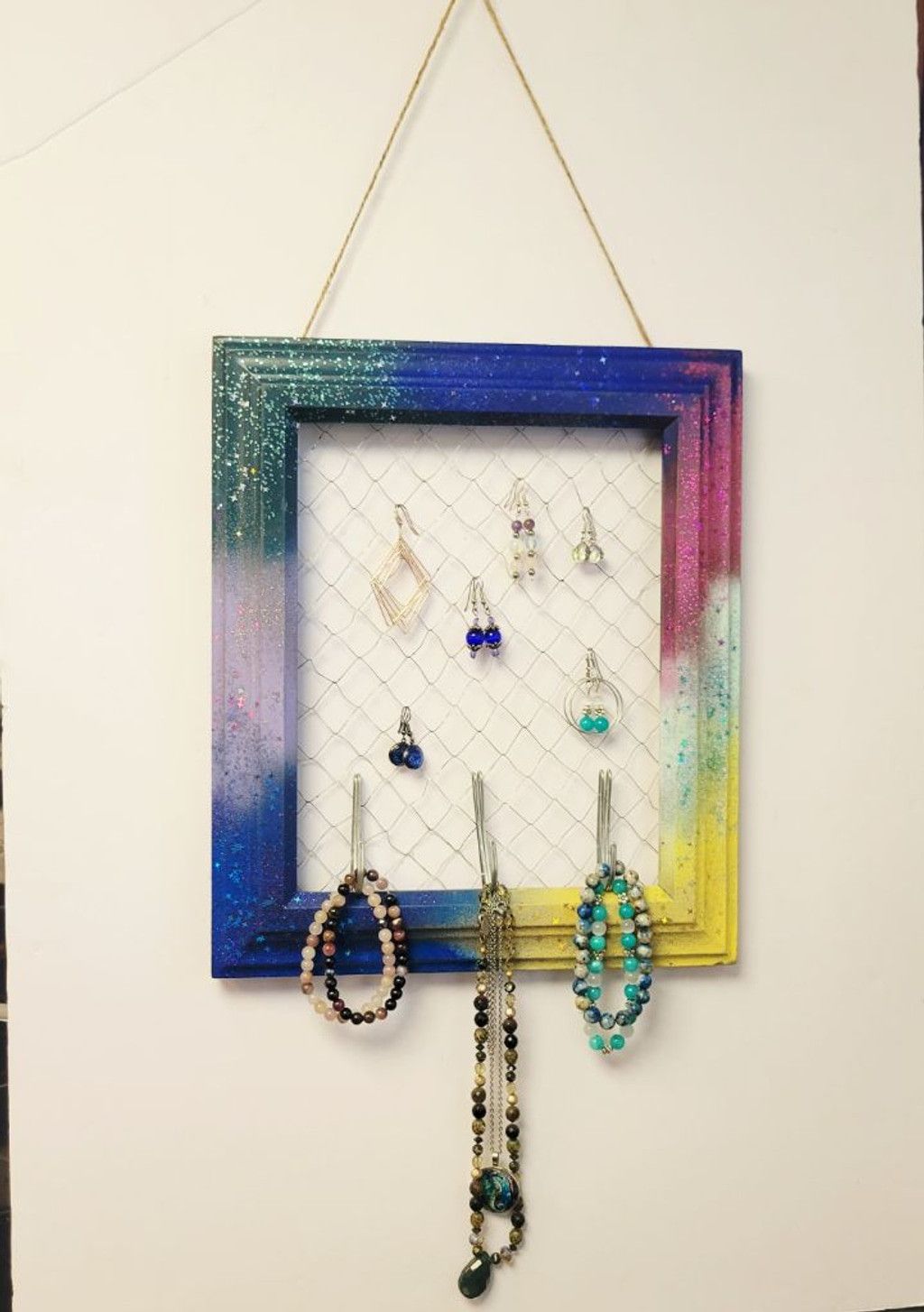 Handmade Upcycled photo frame jewelry organizer Size ONE SIZE - 1 Thumbnail