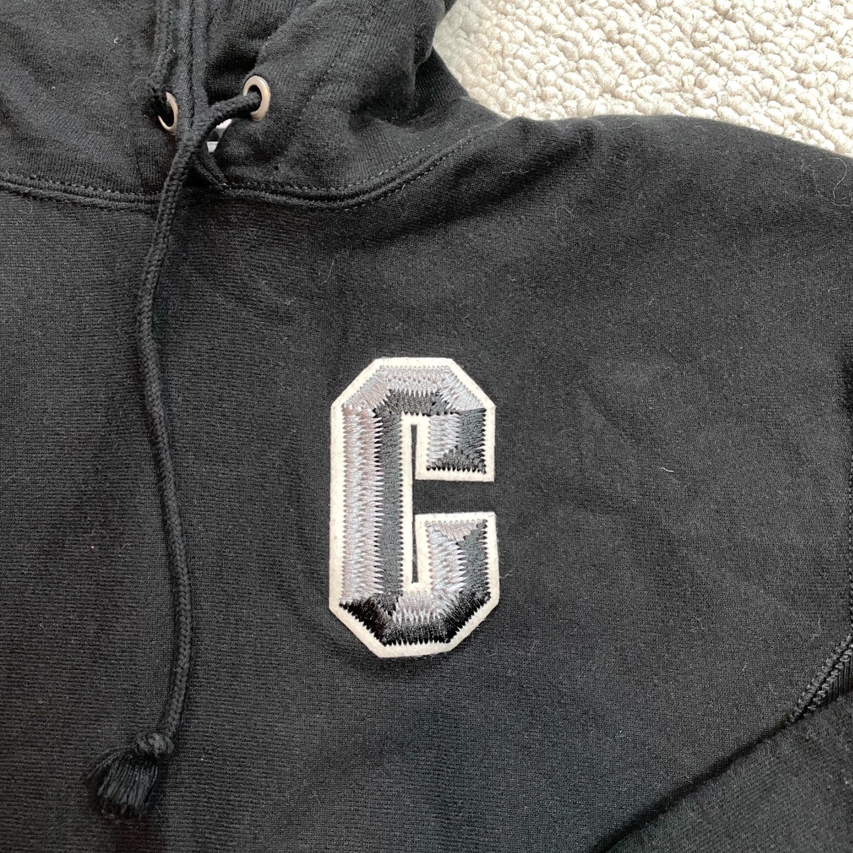 Champion VINTAGE Champion Hoodie Sweatshirt Womens Small Black Pullover Reverse Weave Size S / US 4 / IT 40 - 2 Thumbnail