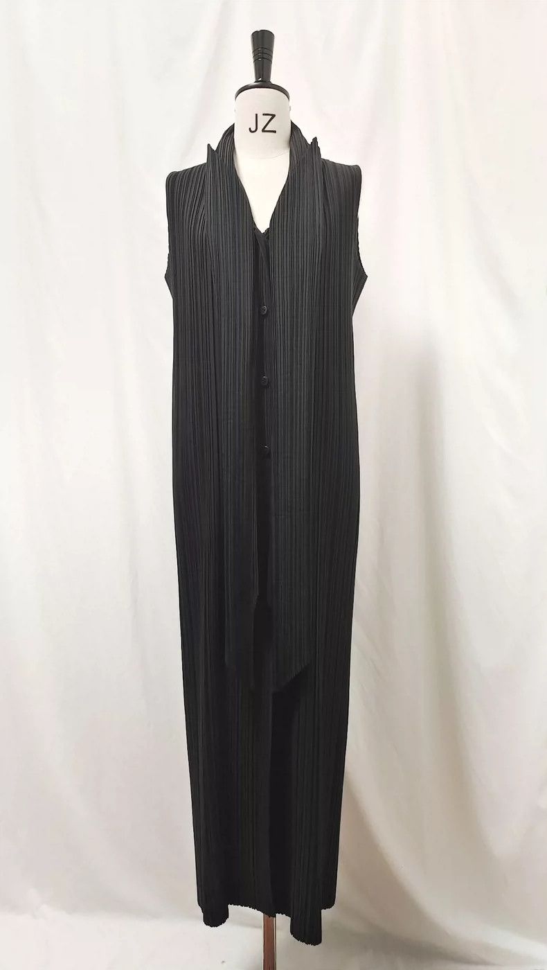 Issey Miyake size:3 Black long ribbon cardigan dress