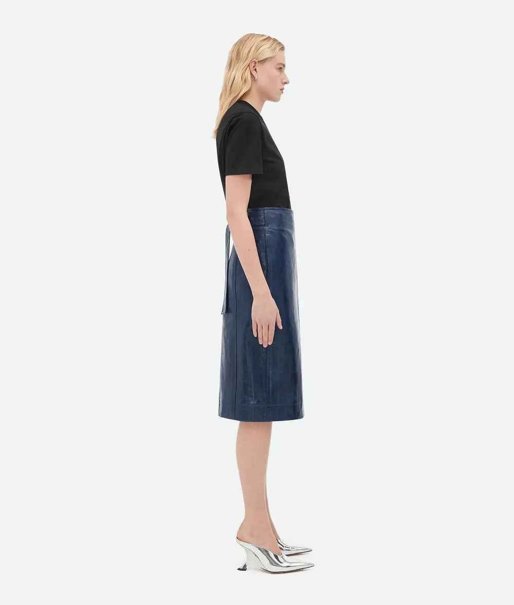 Bottega Veneta o1n1vont0925 Embossed Leather Midi Skirt in Mistral Size 36" / US 14 / IT 50 - 2 Thumbnail