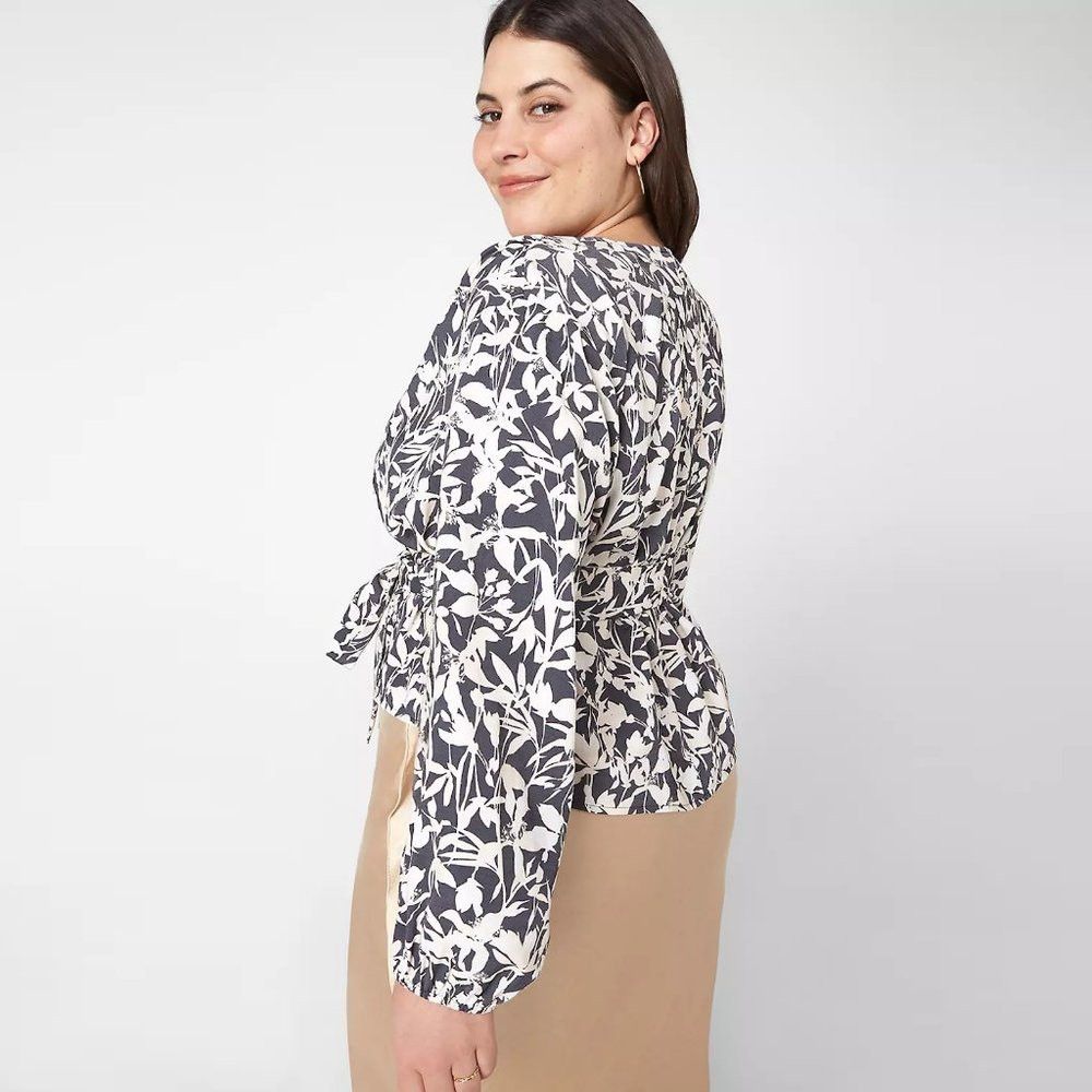 Other New Lane Bryant Classic Long Sleeve Wrap Maya Floral Top Si Size 3XL / US 20-22 - 2 Thumbnail