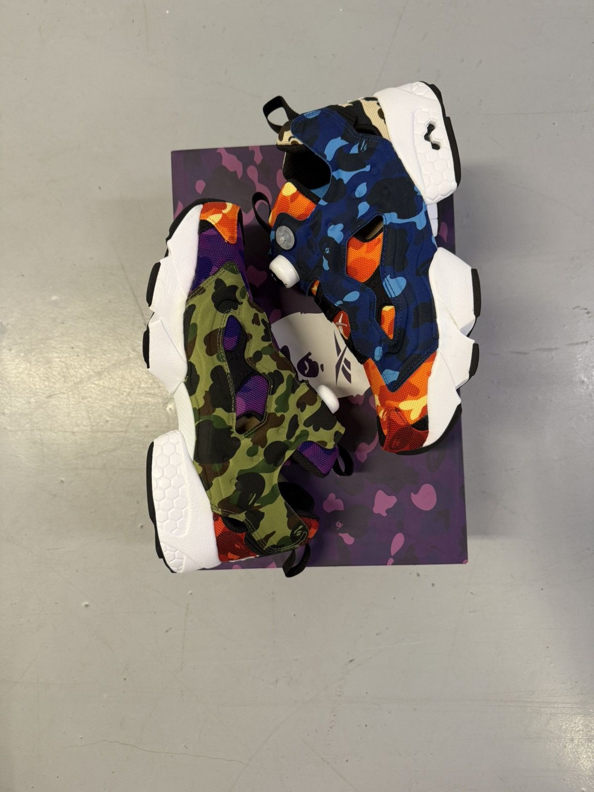 Bape × Reebok Brand new BAPE Pumps! Size US 8.5 / EU 41-42 - 2 Thumbnail