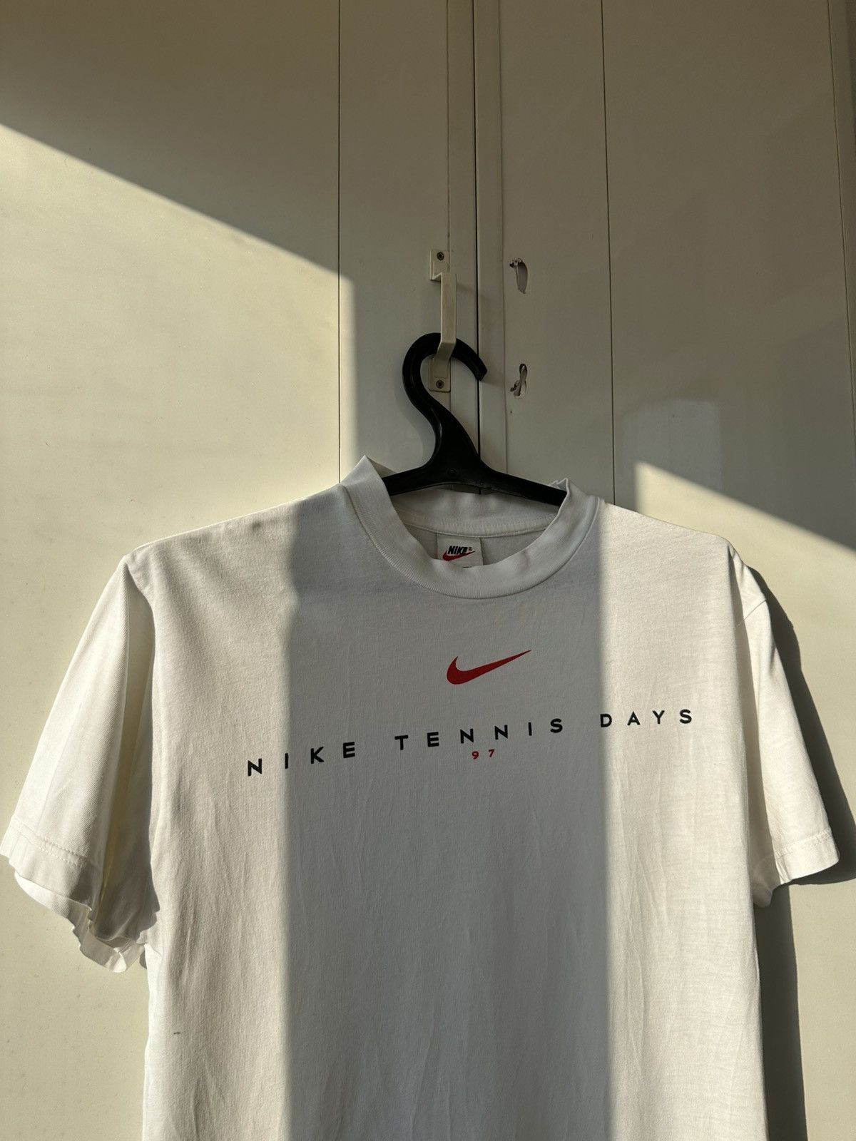 Nike Vintage Nike T-shirt Tennis Days Logo Size US S / EU 44-46 / 1 - 9 Thumbnail