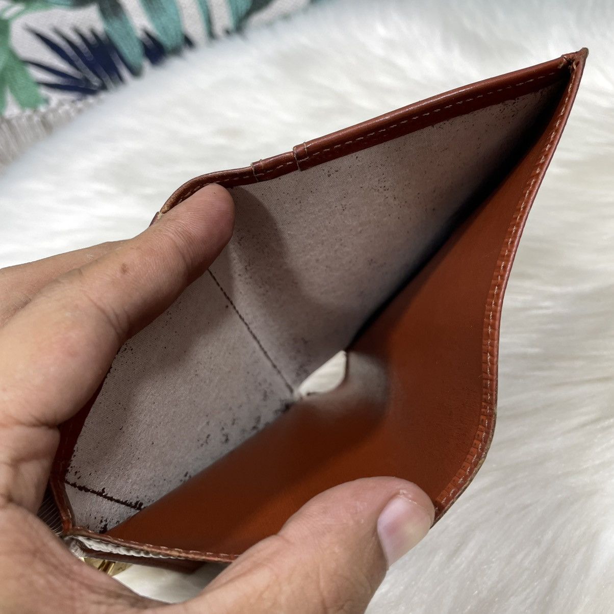 Louis Vuitton Authentic LOUIS VUITTON EPI Leather Kisslock Bifold Wallet Size ONE SIZE - 15 Thumbnail