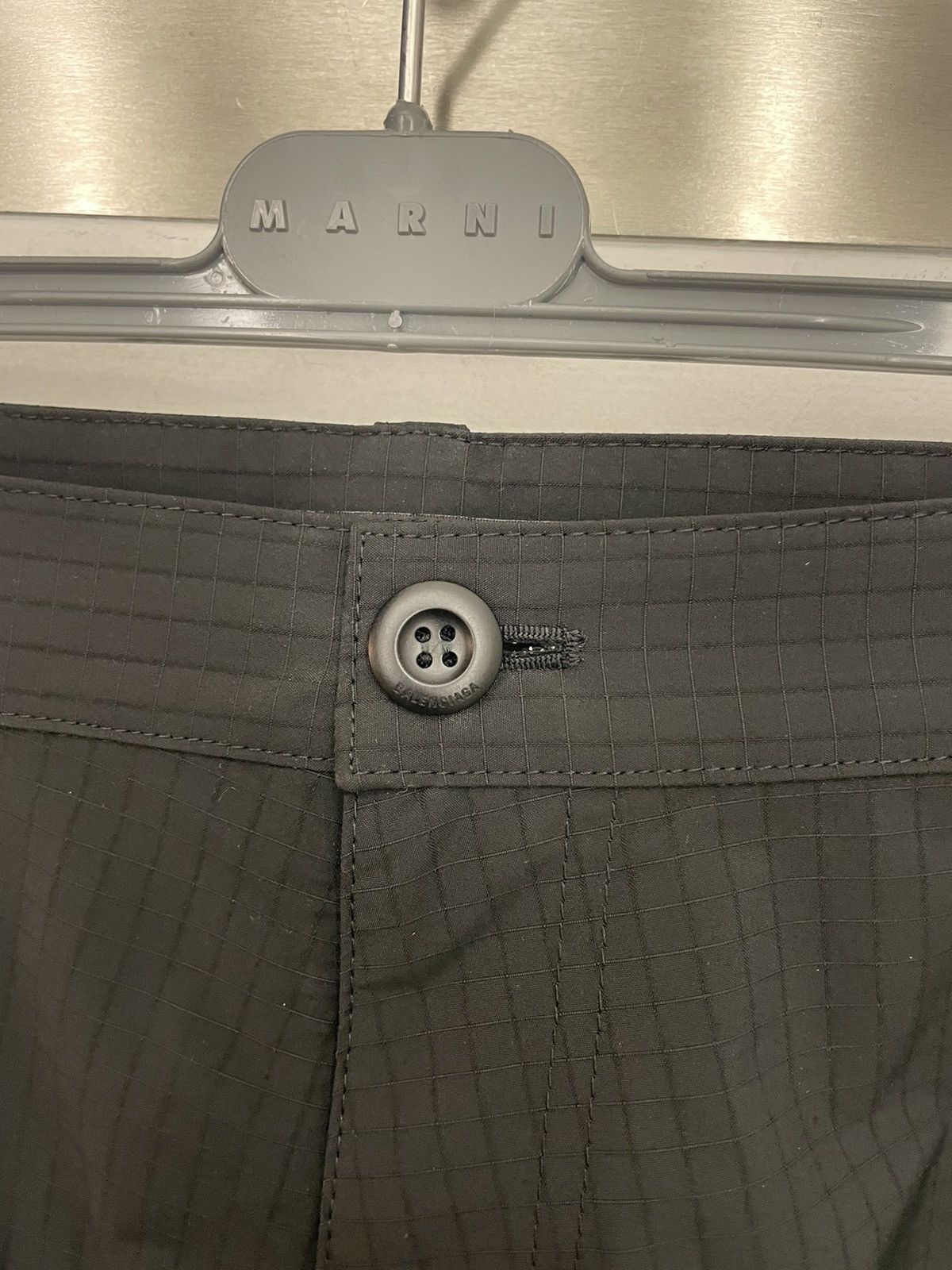Balenciaga Ripstop cargo pants Size US 29 - 4 Thumbnail
