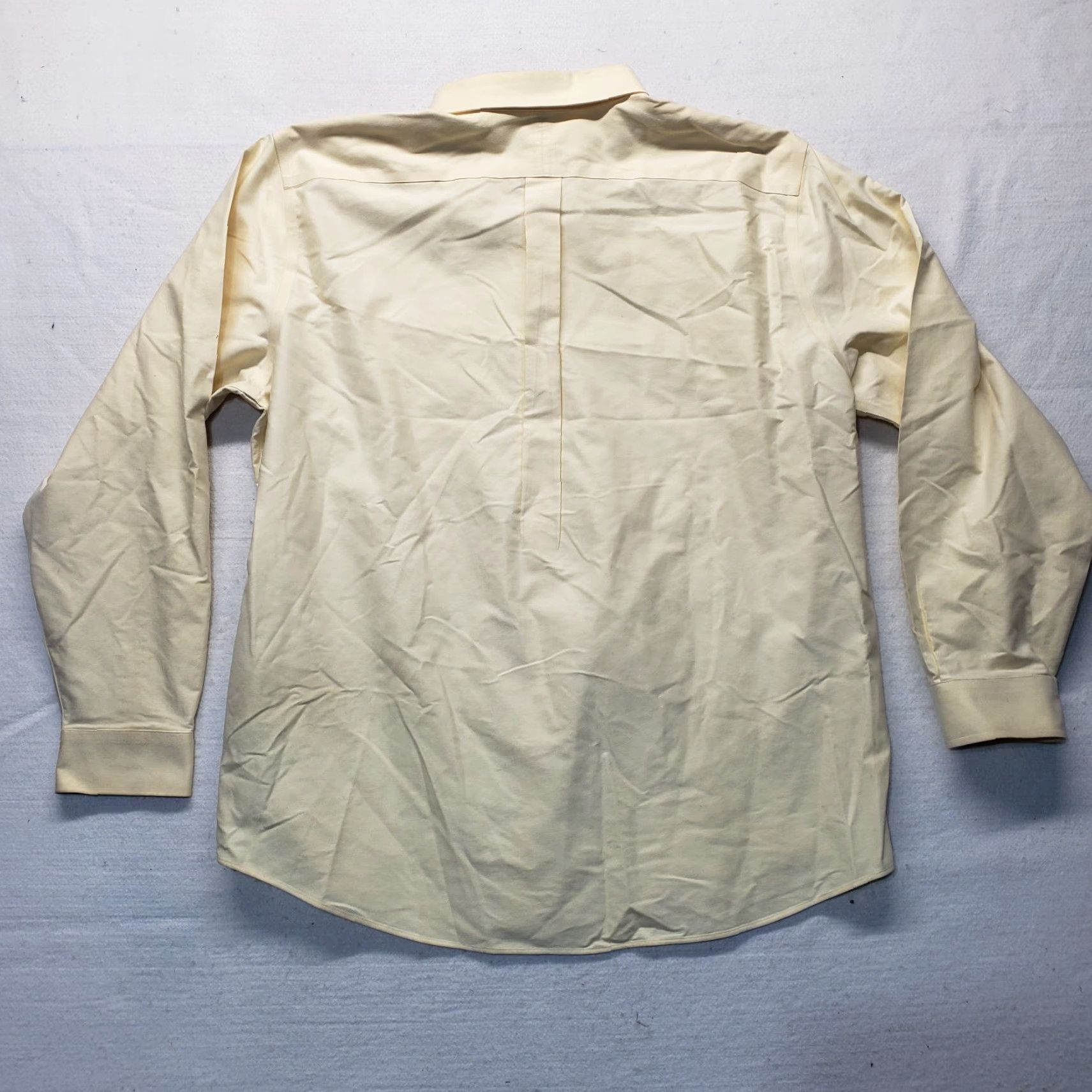 Vintage L.L. Bean Shirt Dress Shirt 100% Cotton Wrinkle Resistant Yellow Men 17 35 Oxford Button-Down Collar Vintage No Size US XL / EU 56 / 4 - 7 Thumbnail