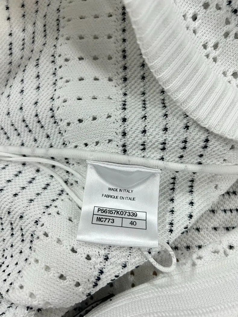 Chanel Chanel Hollow-out white knitted skirt Size 26" / US 2 / IT 38 - 3 Thumbnail