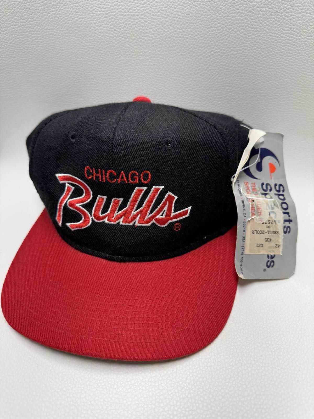 NBA × Sports Specialties Vintage NWT NBA Chicago Bulls Sports Specialties Script Hat Size ONE SIZE - 2 Thumbnail
