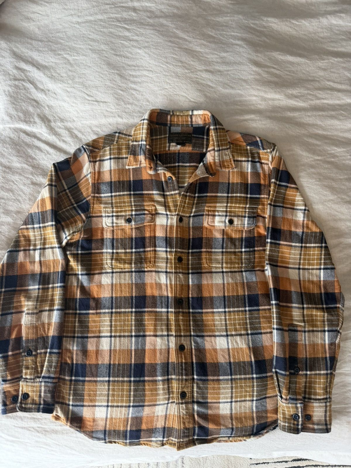 Filson Filson Vintage Flannel Work Shirt - Navy/Cumin Size US L / EU 52-54 / 3 - 1 Thumbnail
