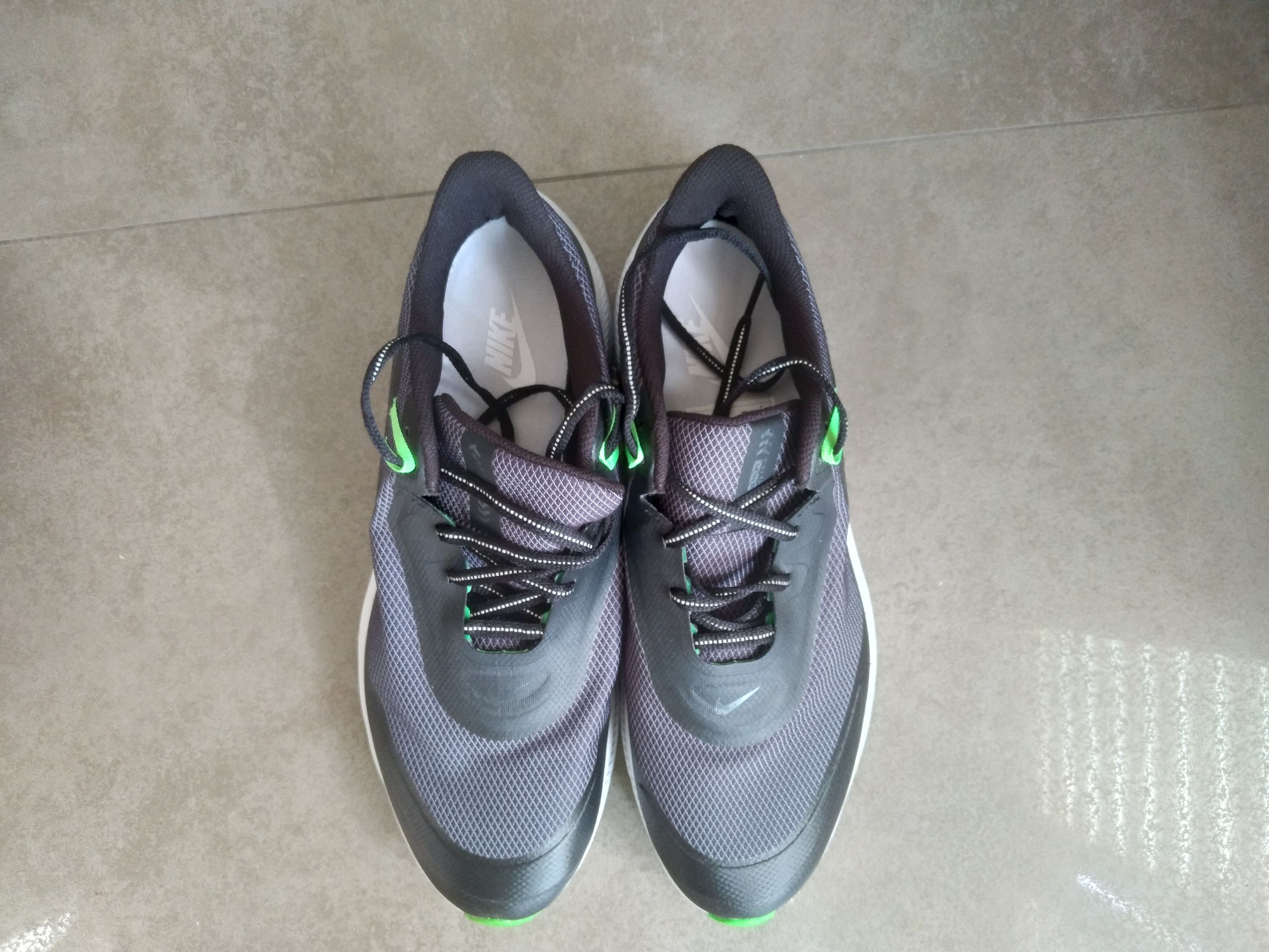 Nike Nike Quest 3 Shield / Running Shoe Size US 11 / EU 44 - 3 Thumbnail