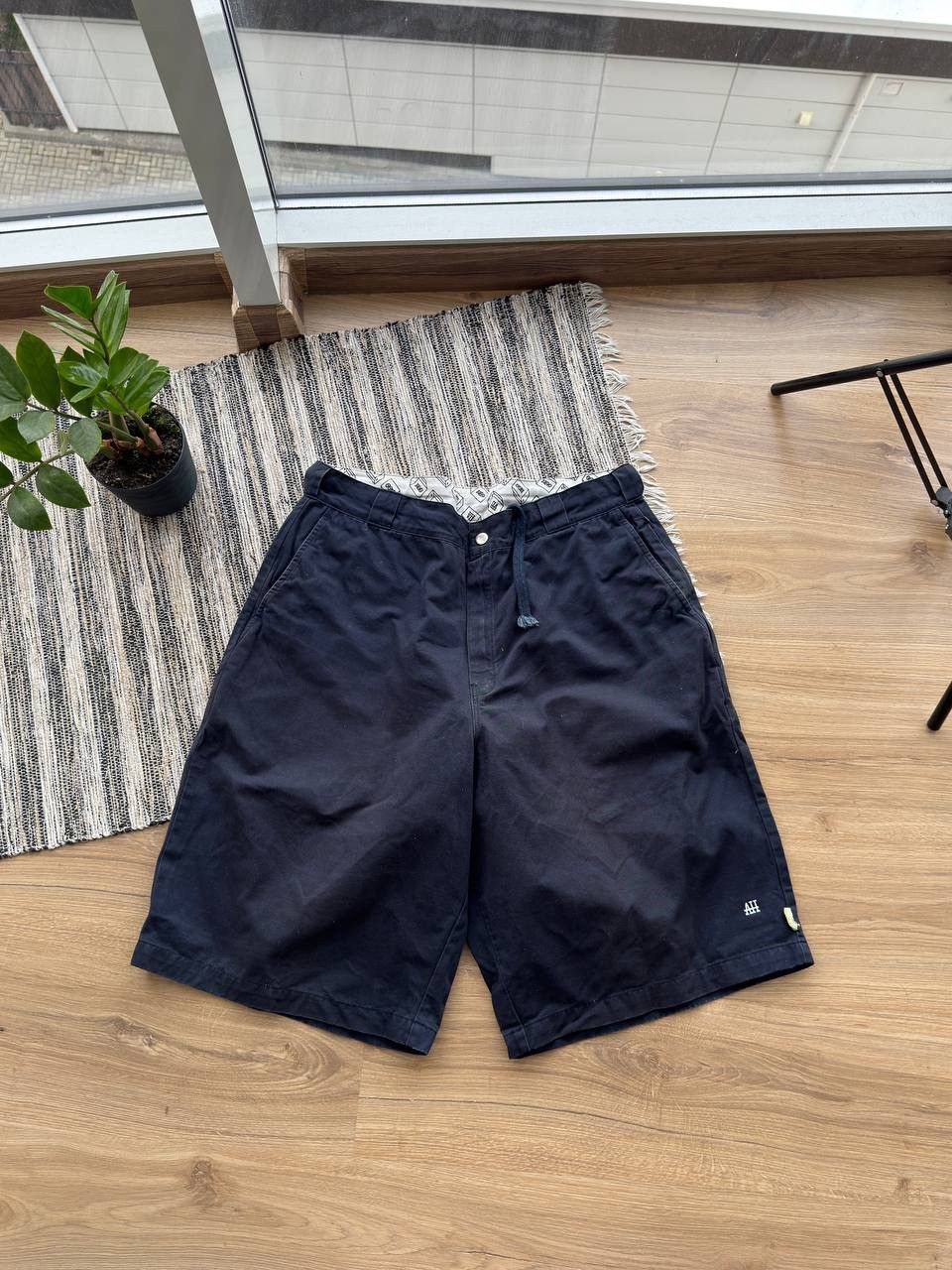 Beams Japan BEAMS JAPAN BLUE SHORTS OLD MONEY CASUAL JAPANESE BRAND RARE Size US 38 / EU 54 - 1 Thumbnail
