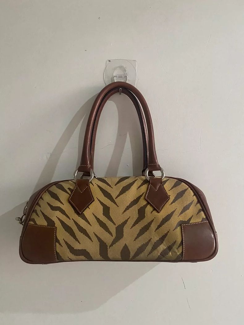 Vivienne Westwood Vivienne Westwood size os Retro zebra print handbag Size ONE SIZE - 2 Thumbnail