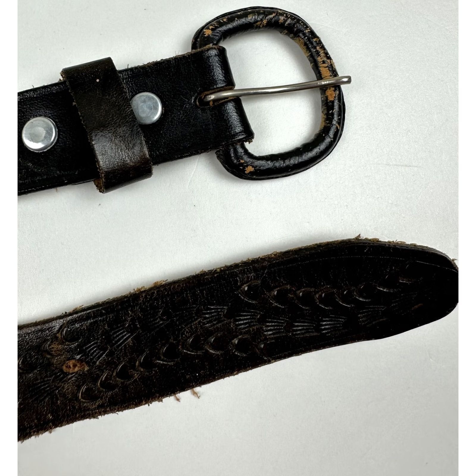 Vintage VINTAGE Handmade Western Belt 42 Mens Dark Brown Leather Distressed Whipstitch Embossing Belt Size 42 - 3 Thumbnail