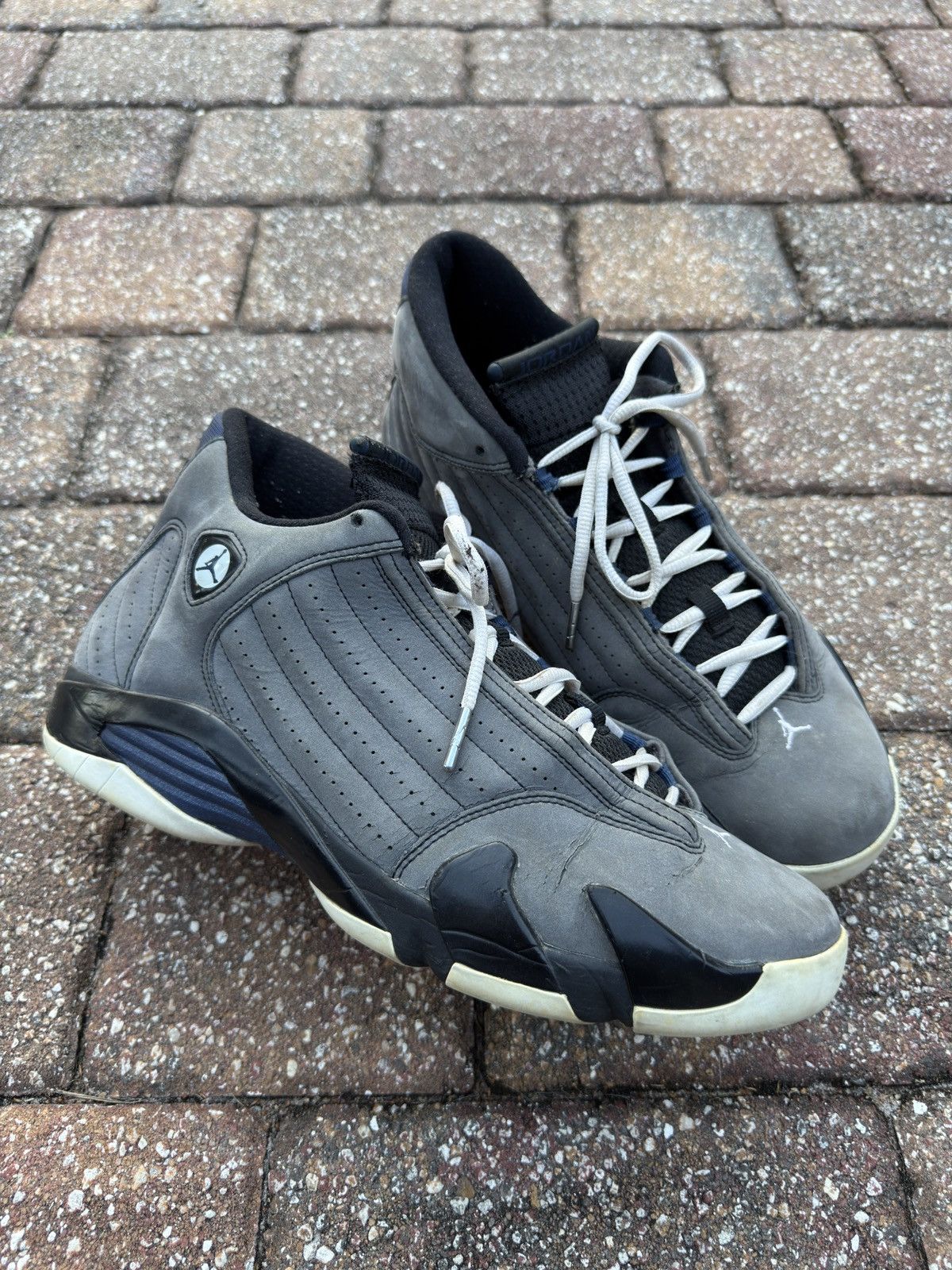 Jordan Brand Graphite 14 Retro Jordan (2011) Size US 11 / EU 44 - 5 Thumbnail
