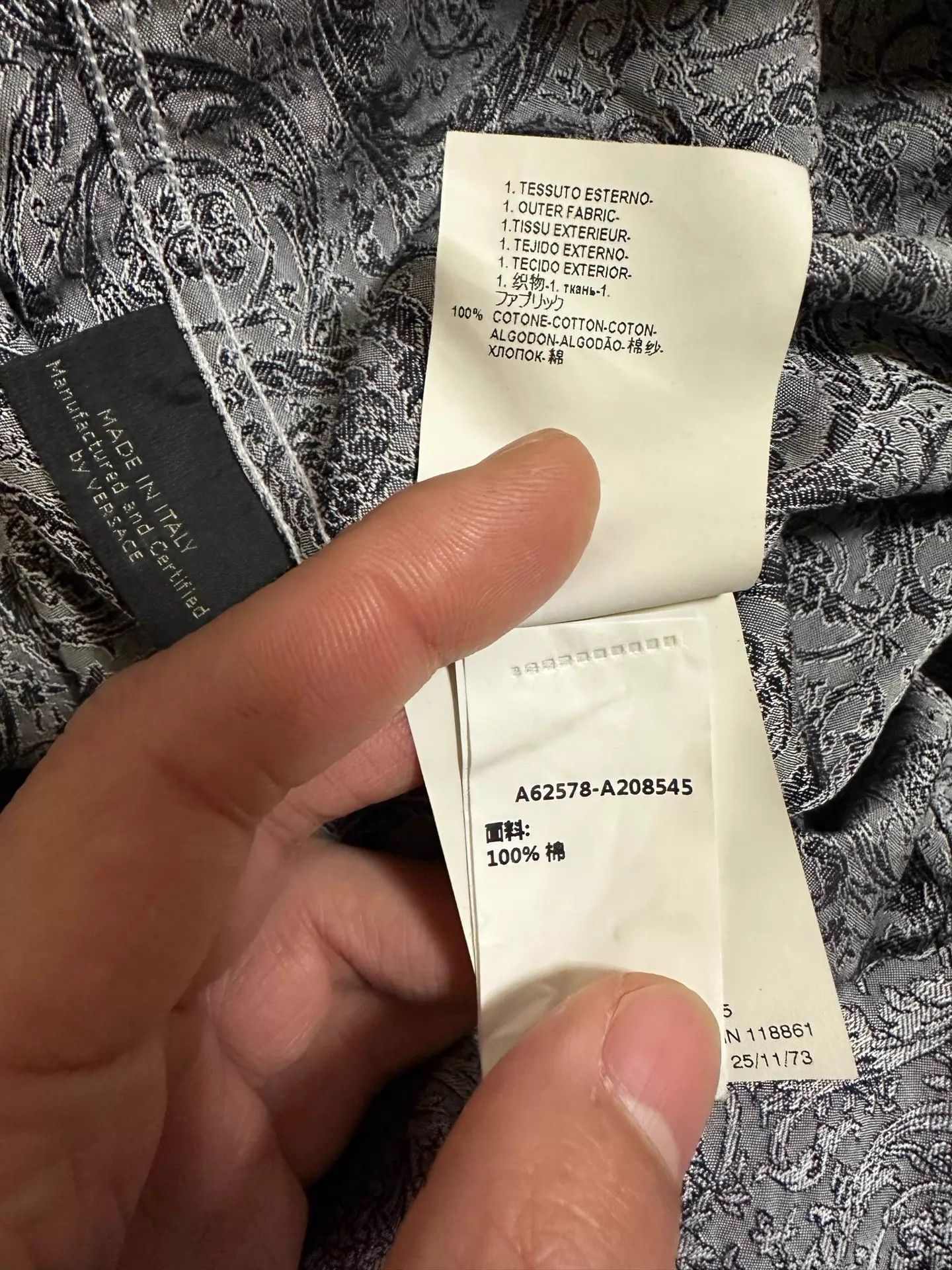 Versace Versace Limited Runway Embroidered Baroque Shirt 41L Size US L / EU 52-54 / 3 - 9 Thumbnail