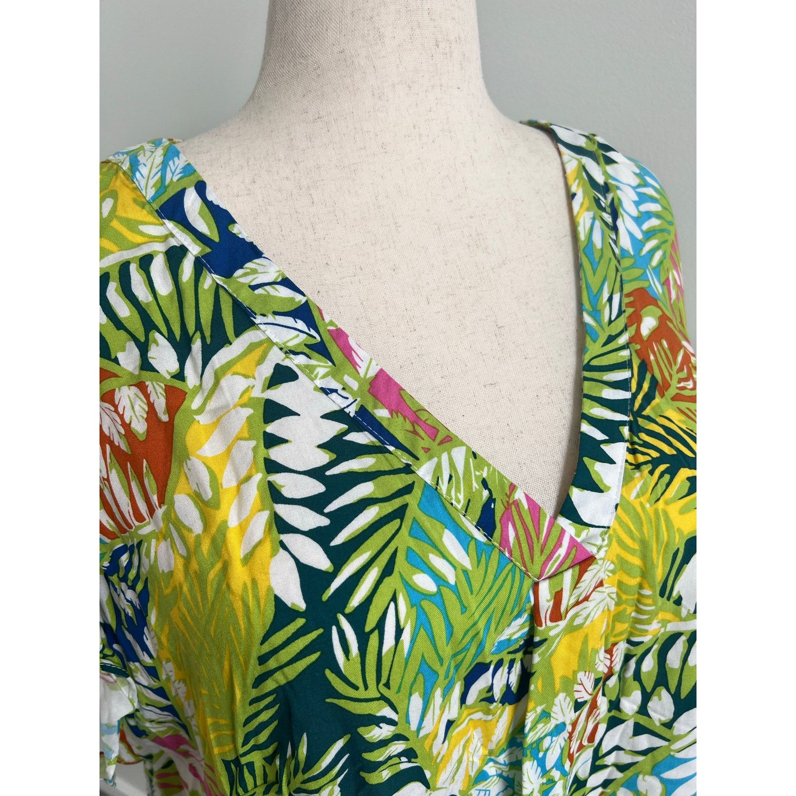 Nicole Miller Nicole Miller New York Tropical Flutter Sleeve Blouse 3X Size 3XL / US 20-22 - 9 Thumbnail