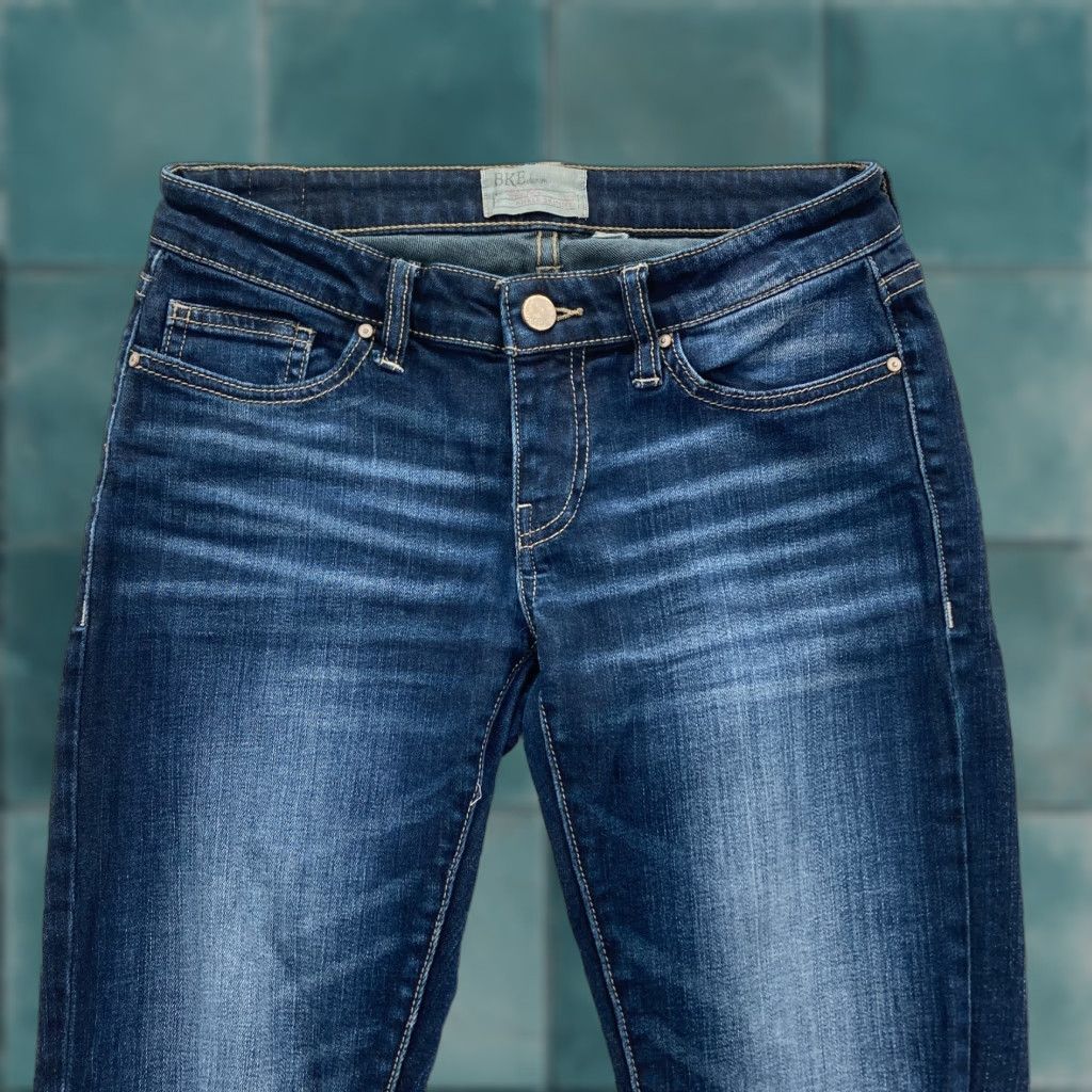 Vintage BuckIe BKE Jeans Women Stella Ankle Skinny Dark Blue Stretch Denim Grunge Jeans 26 Buckle BKE Stella Women Grunge Slim Ankle Denim Blue Size 26" / US 2 / IT 38 - 1 Thumbnail