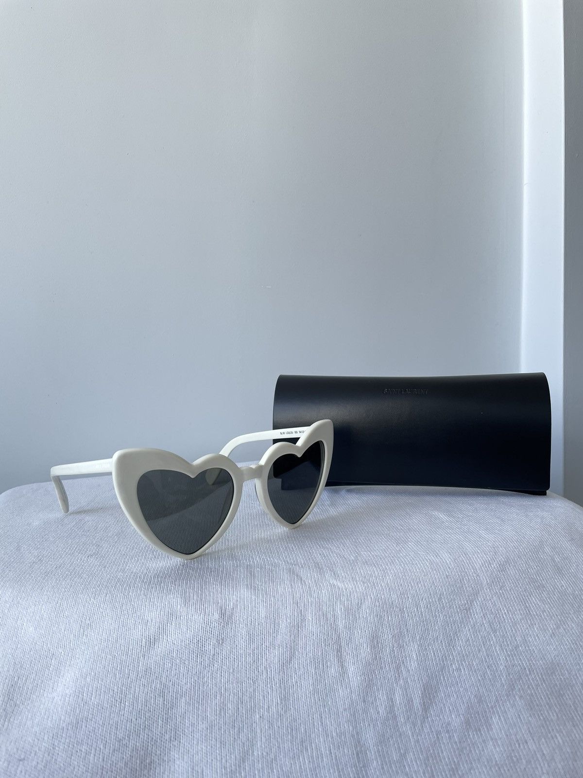 Designer × Saint Laurent Paris × Yves Saint Laurent Saint Laurent SLP White Heart Sunglasses Designer Old Money Size ONE SIZE - 1 Thumbnail