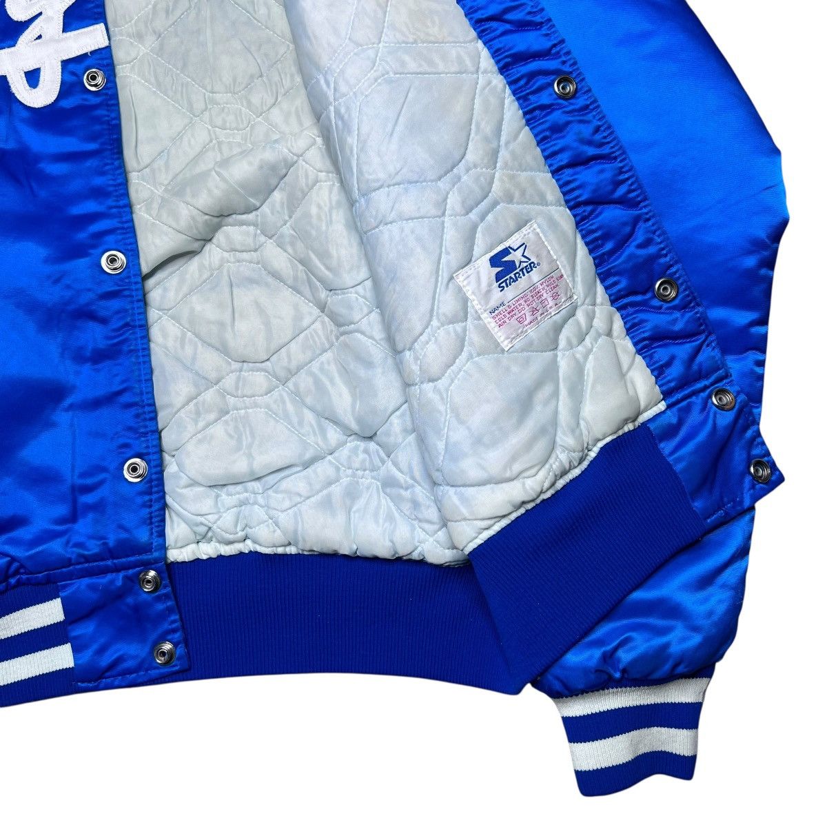 Starter 1990s MLB Kansas City Royals Starter Spell Out Satin Jacket Size US L / EU 52-54 / 3 - 4 Thumbnail