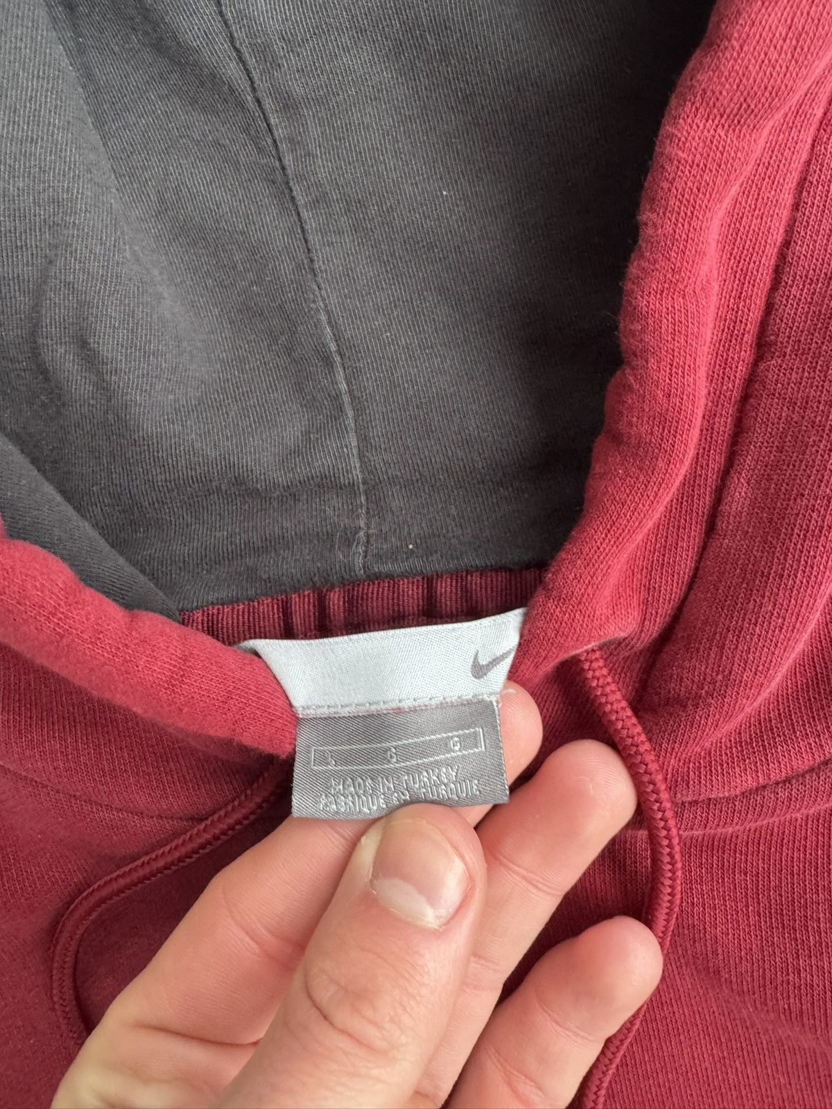 Nike Y2K Nike Left Chest Distressed Hoodie Size US L / EU 52-54 / 3 - 6 Thumbnail
