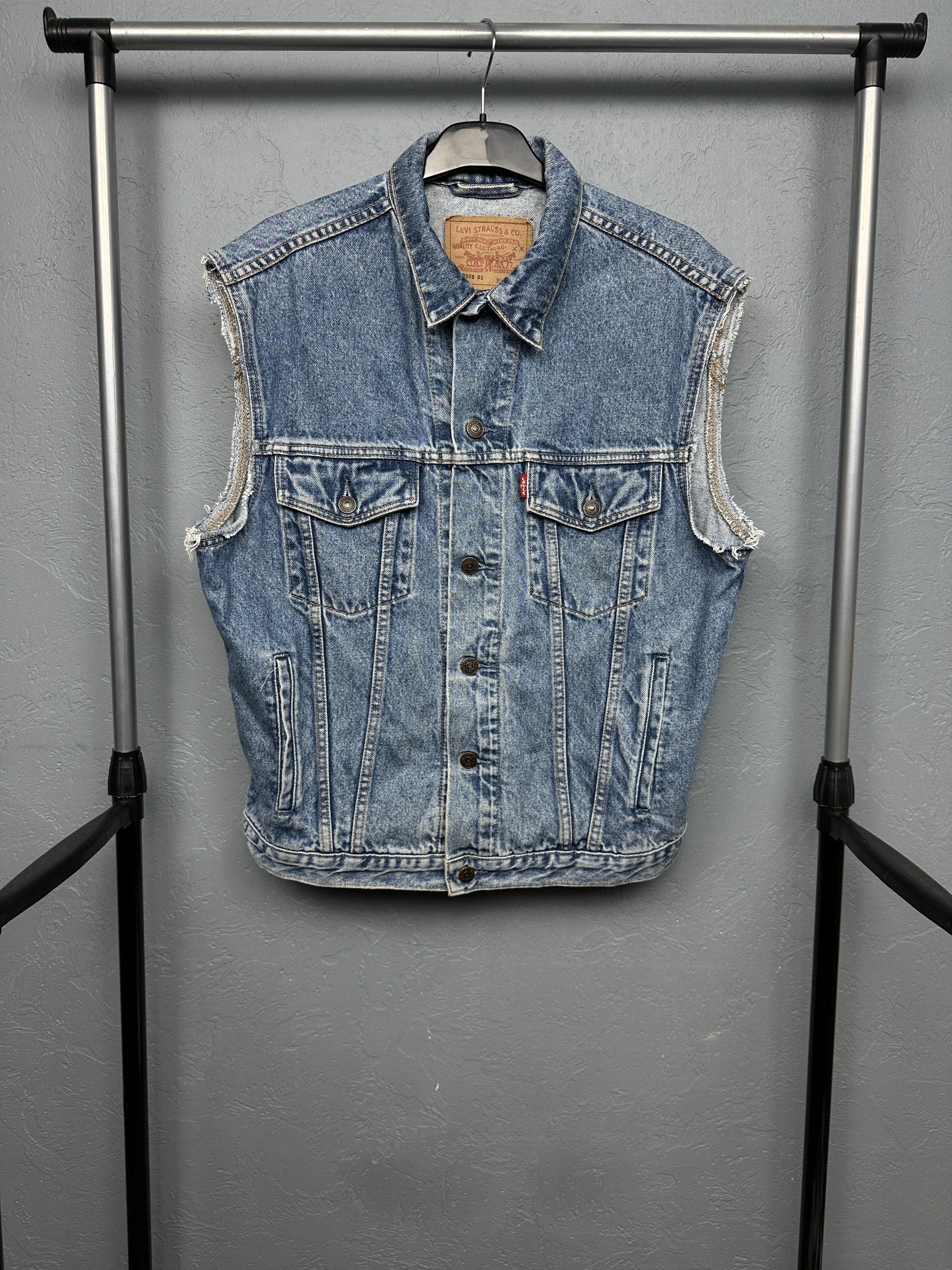 Levi's Levi's 90s Vintage Mens Denim Vest Size US M / EU 48-50 / 2 - 1 Thumbnail