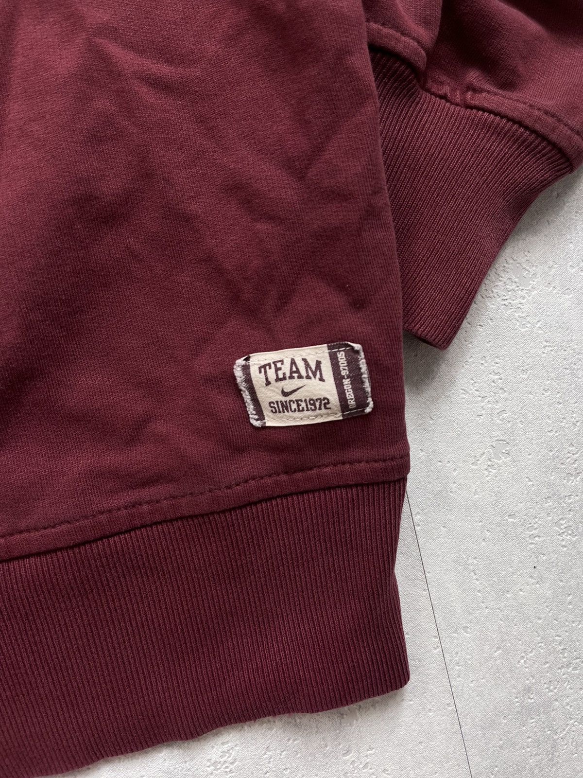 Other 00’s NIKE TRACK AND FIELD CENTR SWOOSH Y2K BOXY CREWNECK Size US L / EU 52-54 / 3 - 5 Thumbnail