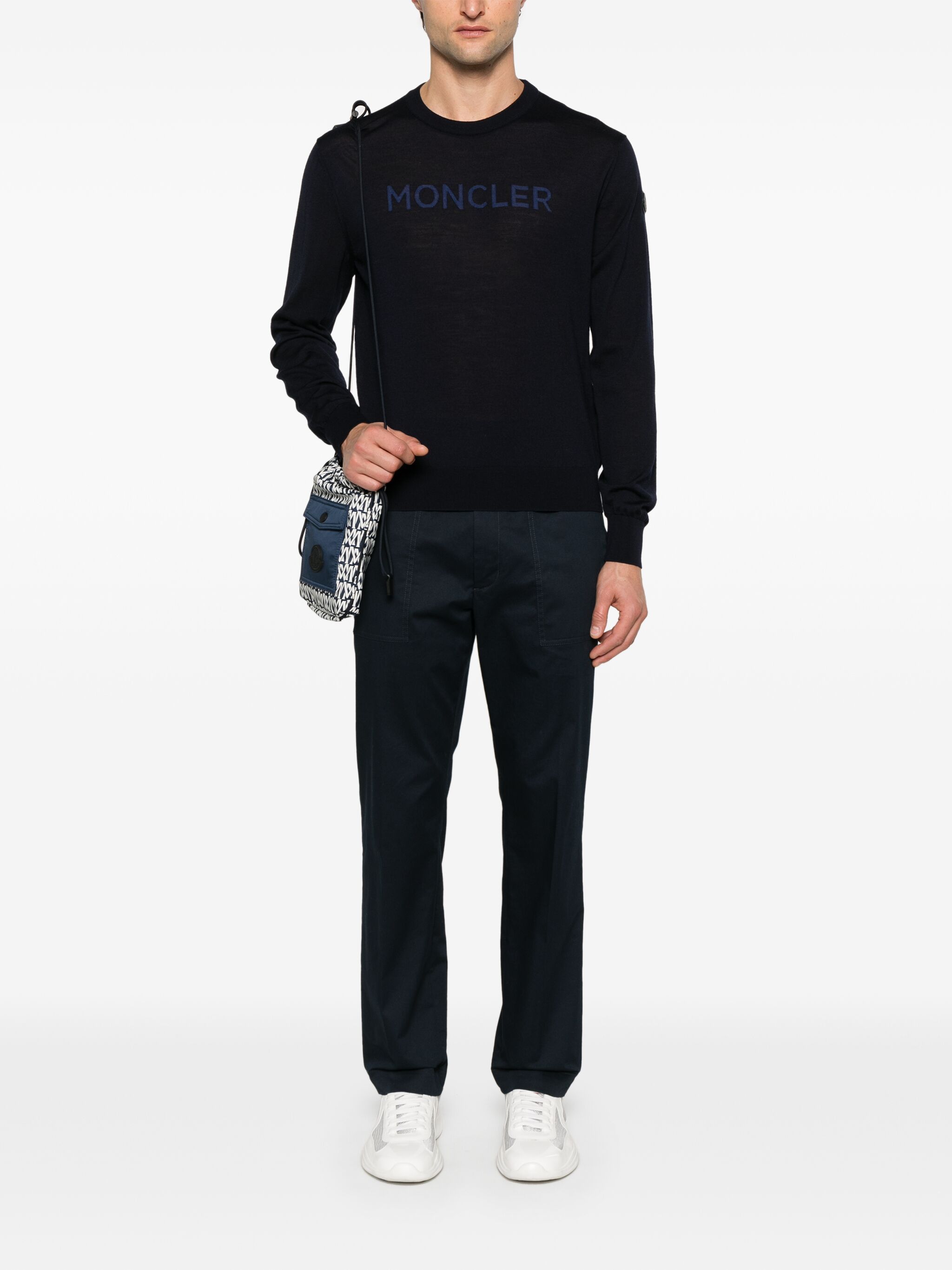 o1s22i1n1124 Lightweight Wool Pullover Sweater in Blue