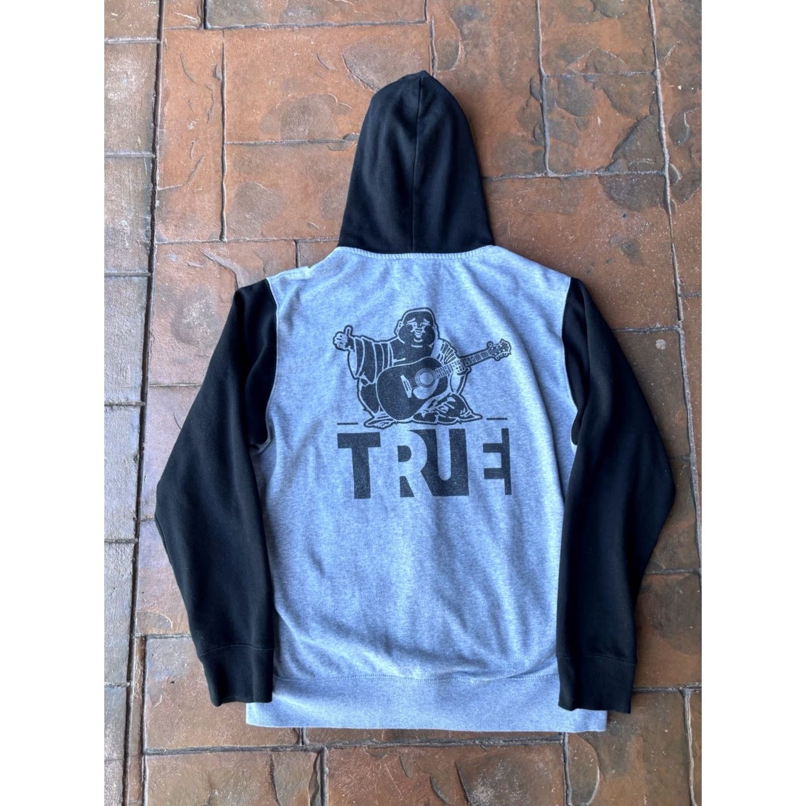 True Religion VINTAGE True Religion Buddha Full Zip Hoodie Jacket 2XL Gray Cotton Blend Fleece Hoodie Unisex Adults Regular Mens Womens Size US XXL / EU 58 / 5 - 2 Thumbnail