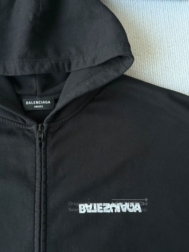 Balenciaga Balenciaga Reversed logo embroidery zip-up hoodie Size US M / EU 48-50 / 2 - 3 Thumbnail