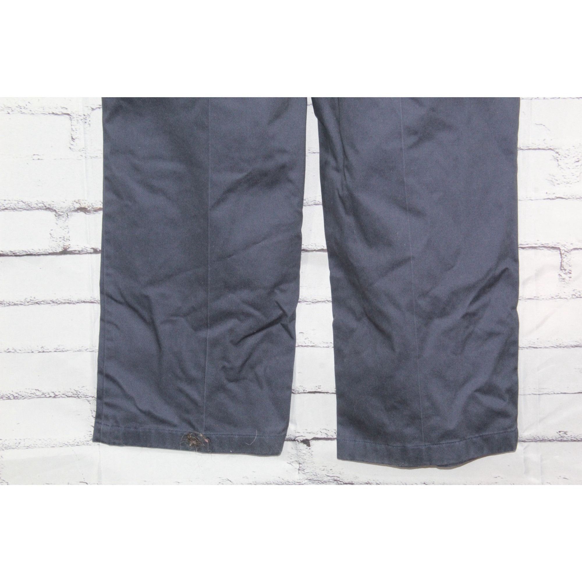 L.L. Bean LL Bean Men's Wrinkle Free Double L Chinos Natural Fit Size US 40 / EU 56 - 12 Thumbnail