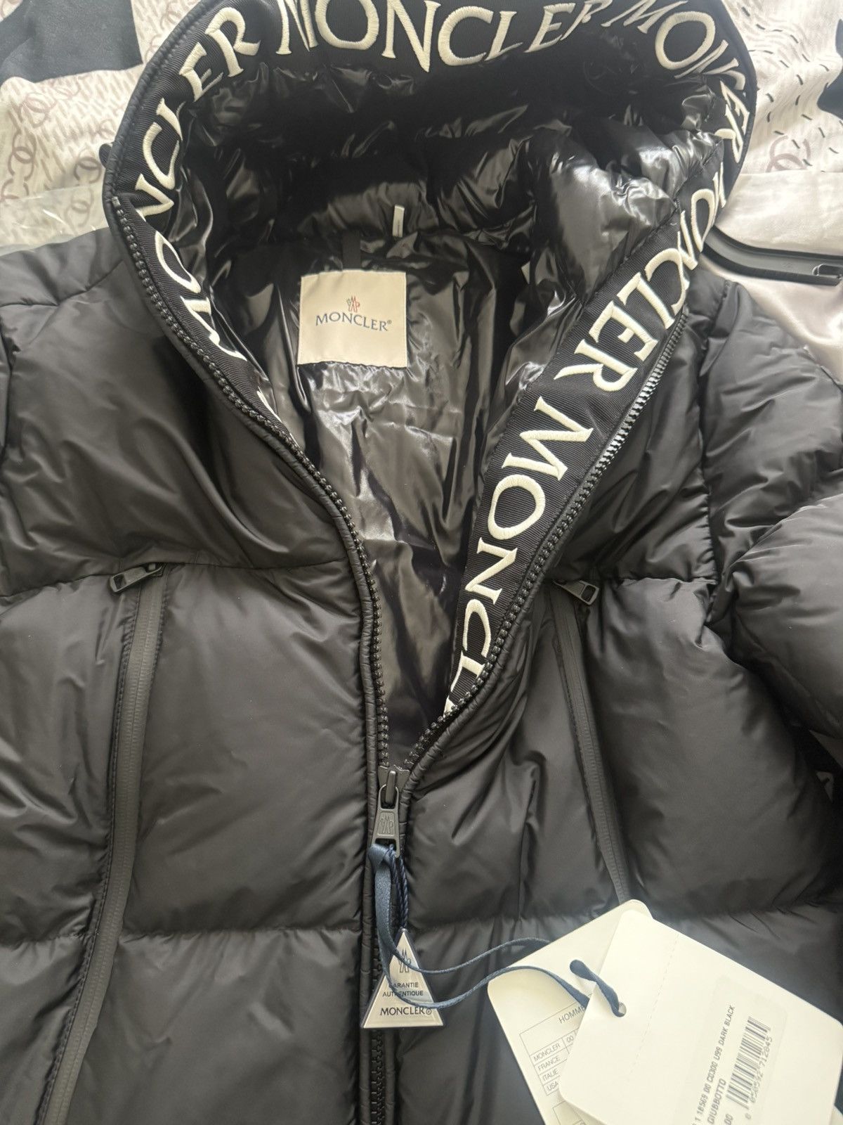 Moncler Moncler Montcla Down Jacket Black - Brand New w/ Packaging Size US M / EU 48-50 / 2 - 5 Thumbnail
